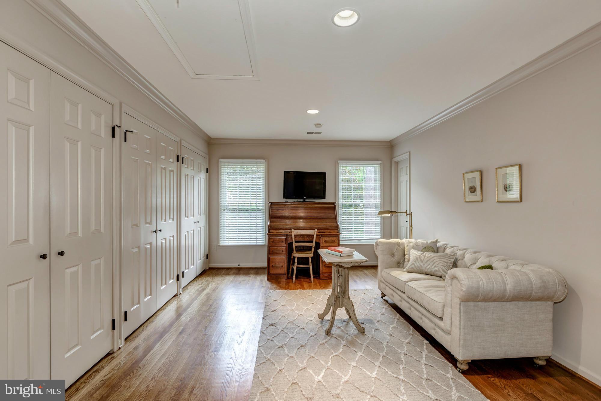 CEDARS OF MC LEAN - Residential