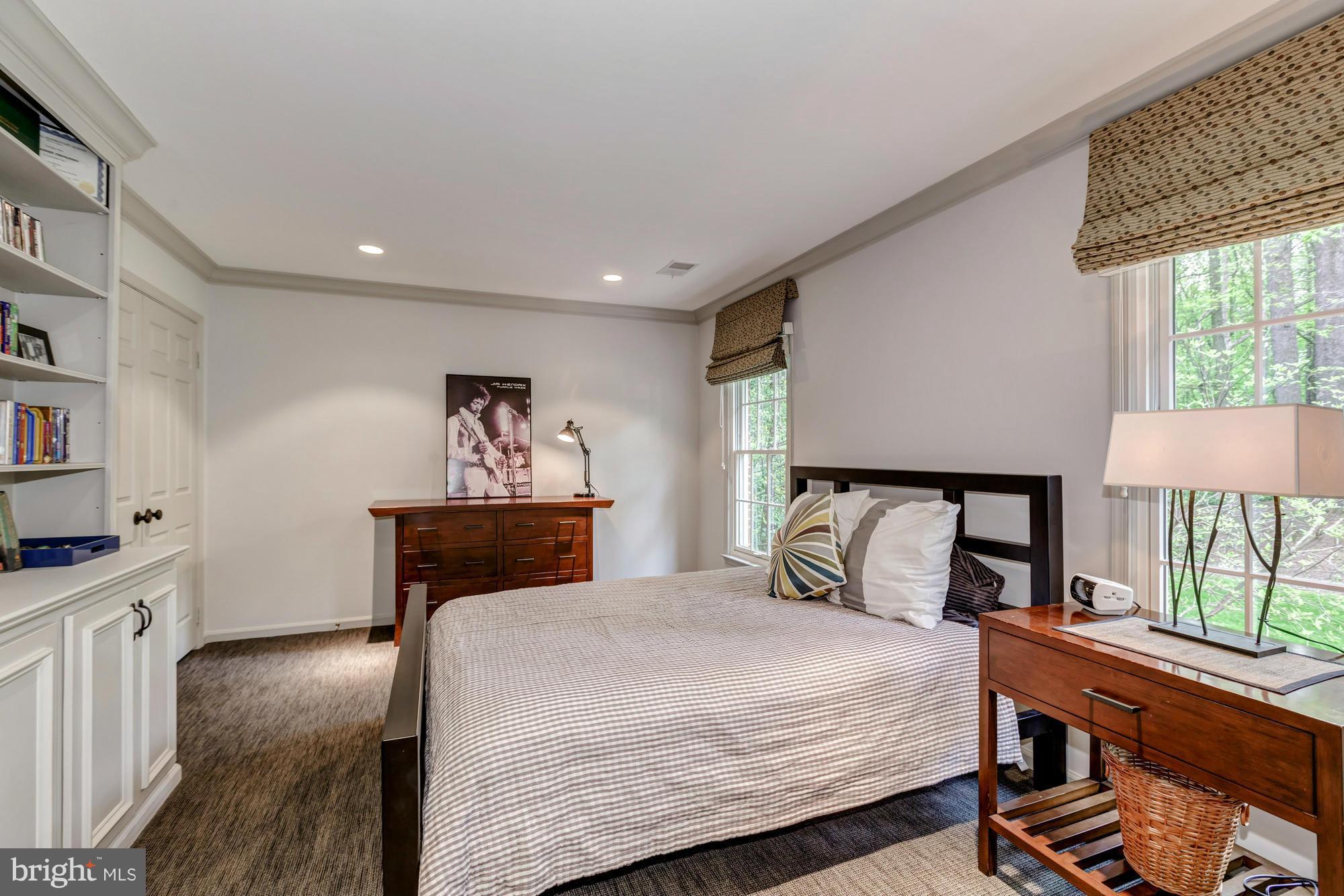 CEDARS OF MC LEAN - Residential