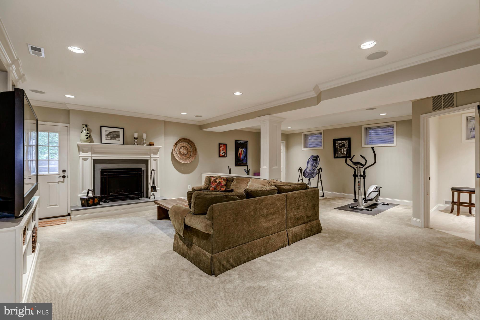 CEDARS OF MC LEAN - Residential