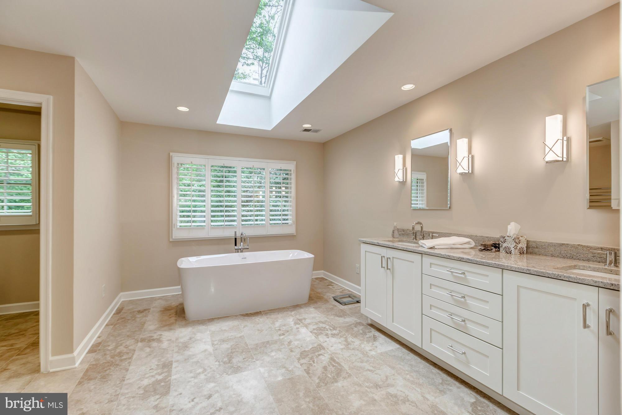 CEDARS OF MC LEAN - Residential