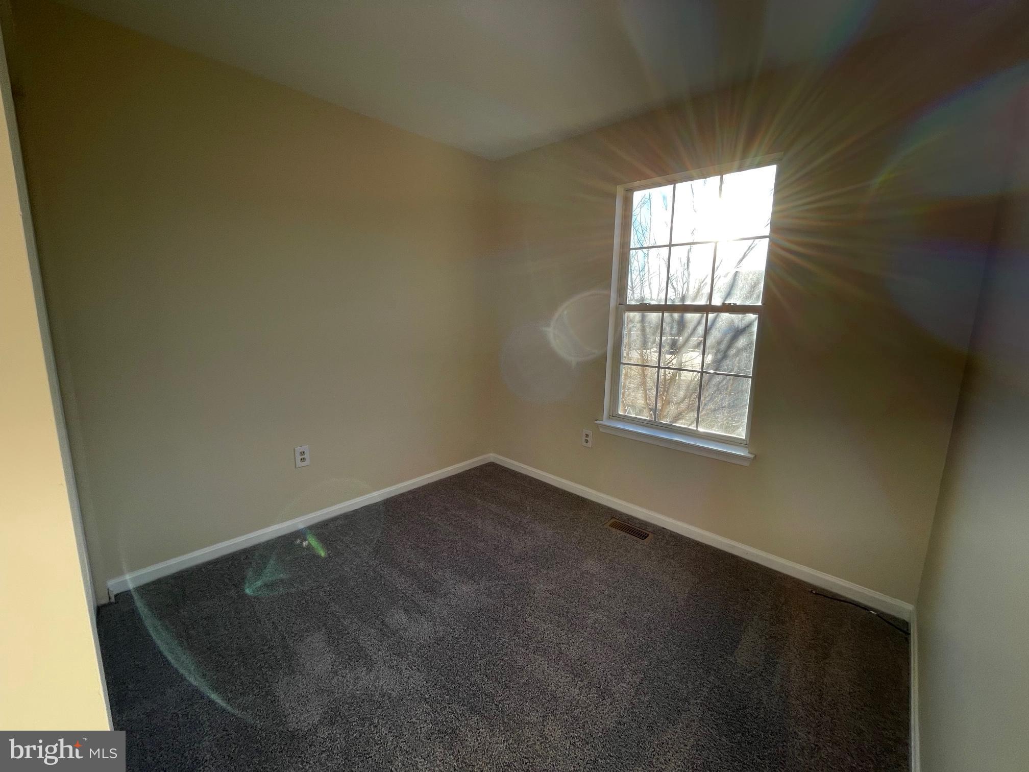 LAUREL GLEN - Residential Lease