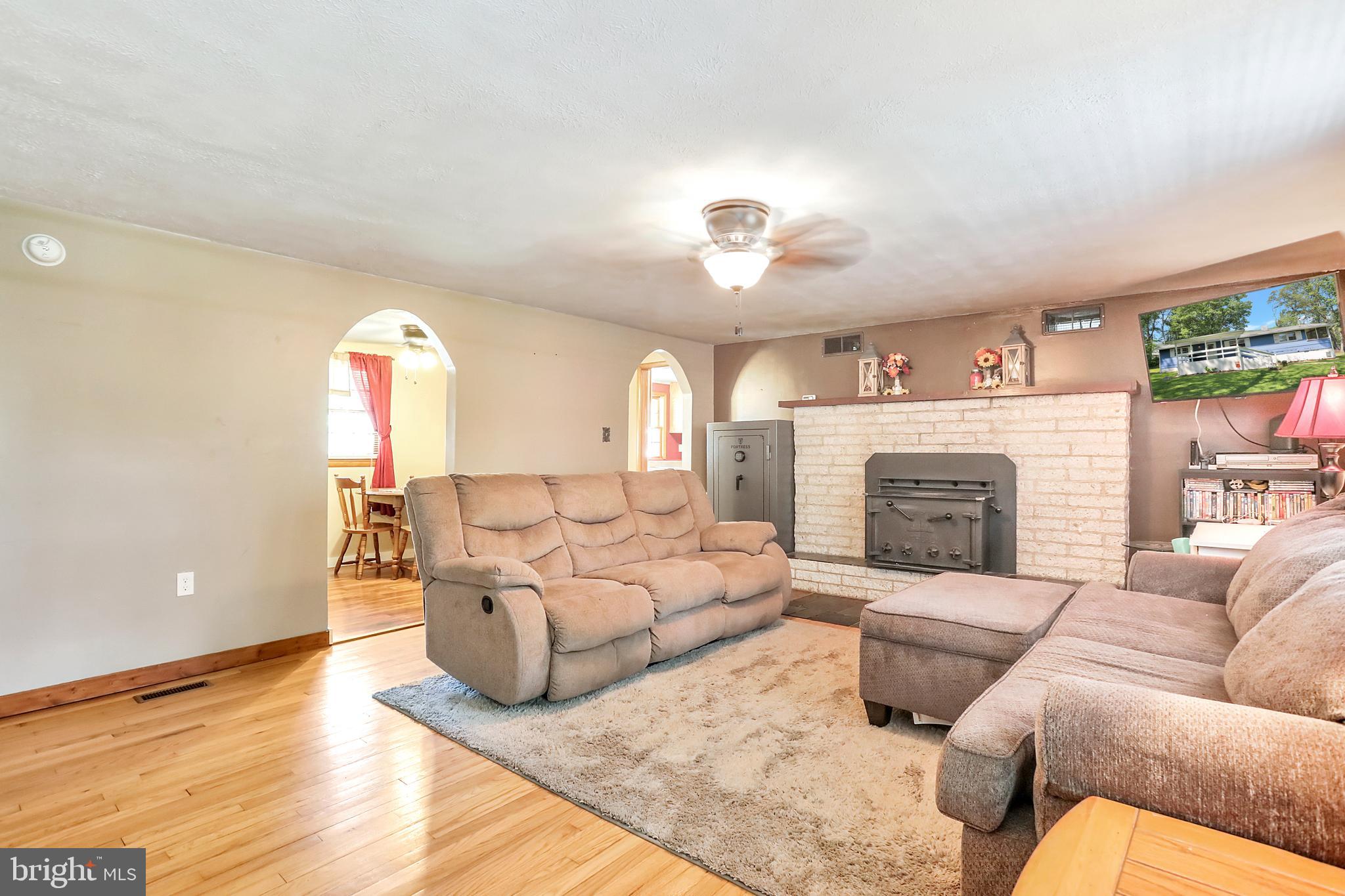 SHAWNEELAND - Residential