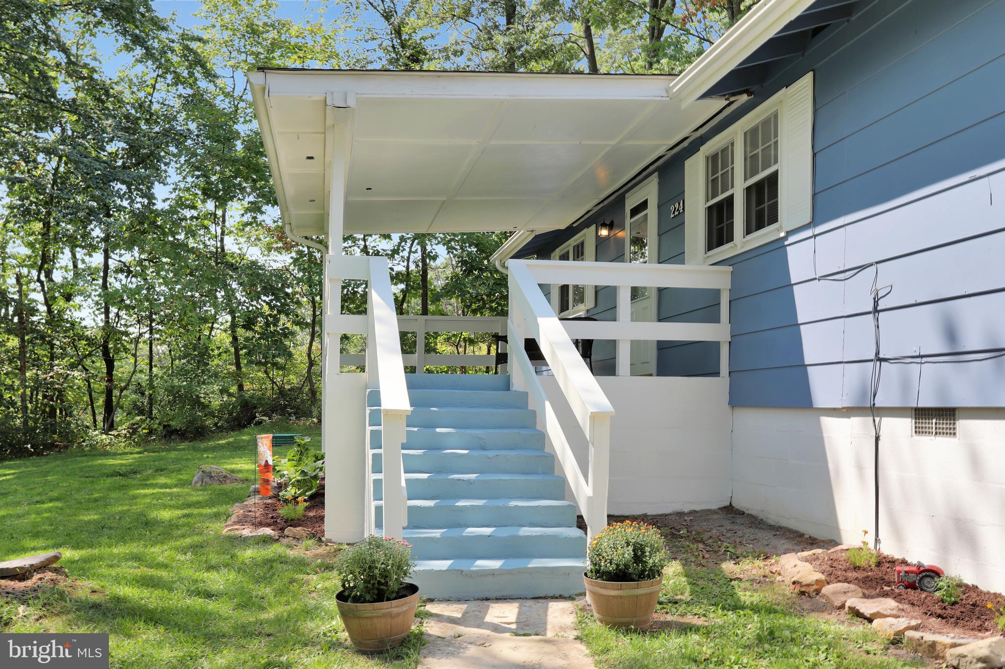 SHAWNEELAND - Residential