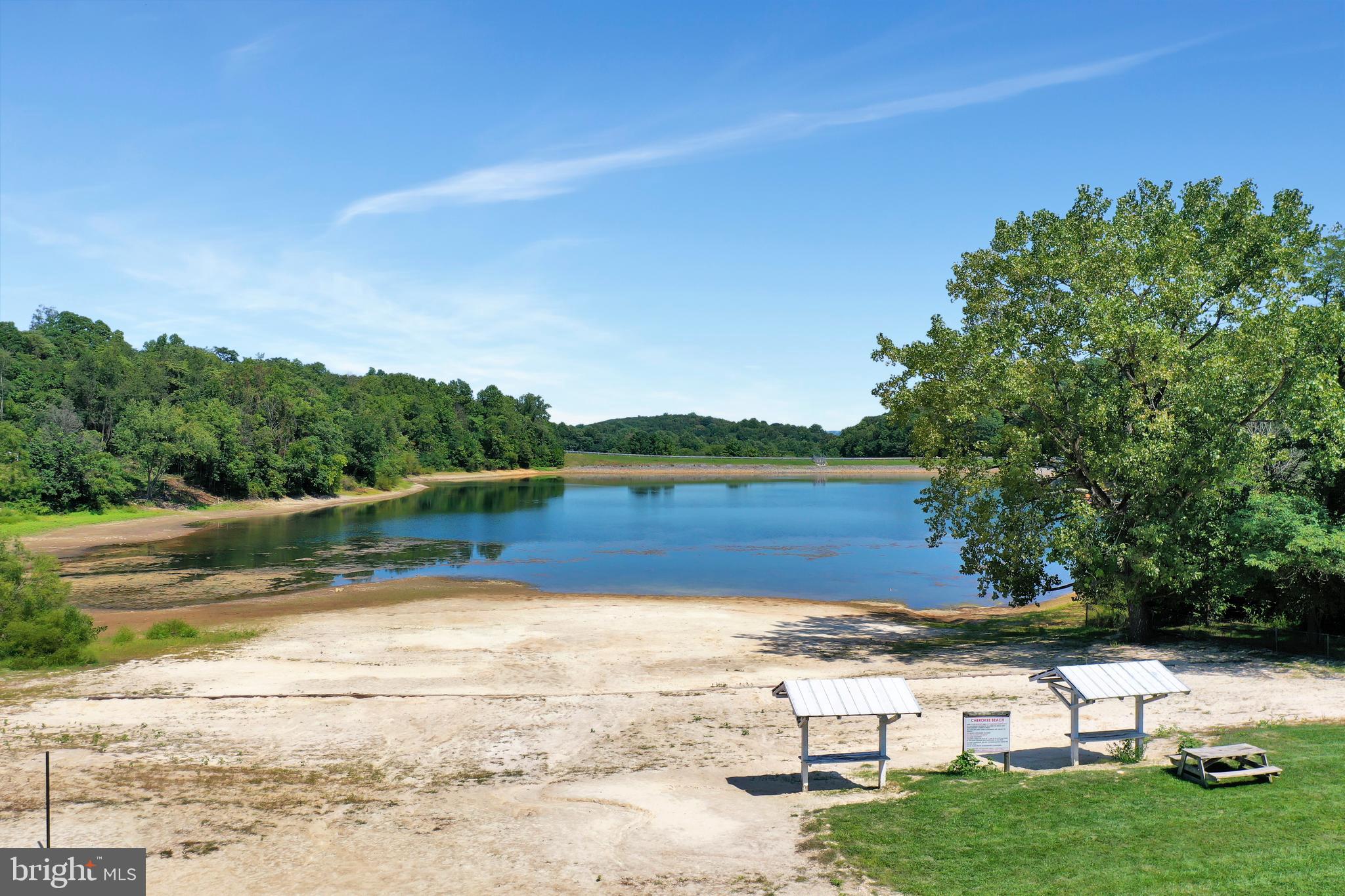 SHAWNEELAND - Residential