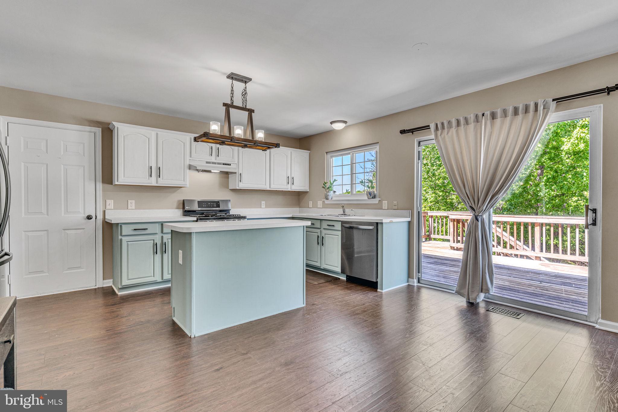 KINGSVIEW SUB - Residential