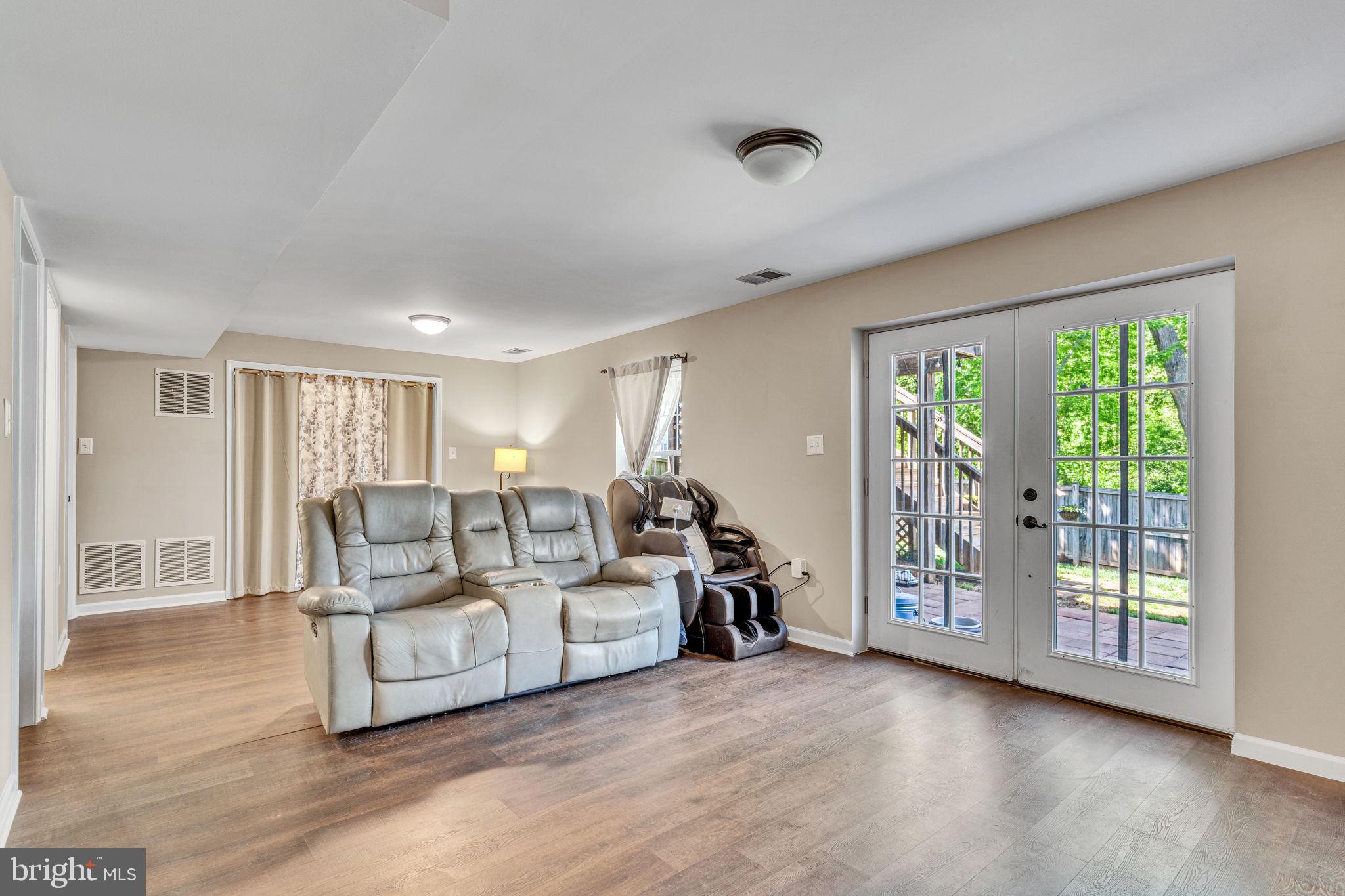 KINGSVIEW SUB - Residential