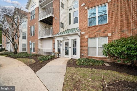 Condo For Sale - 3557 Floating Leaf Lane #F101<br/> LAUREL, MD 20724