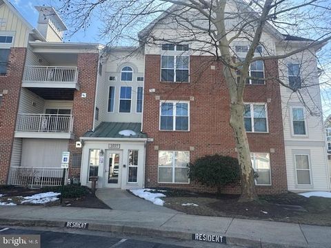 Photo of 3557 Floating Leaf Lane #F101, LAUREL, MD 20724 (MLS # MDAA2137242)