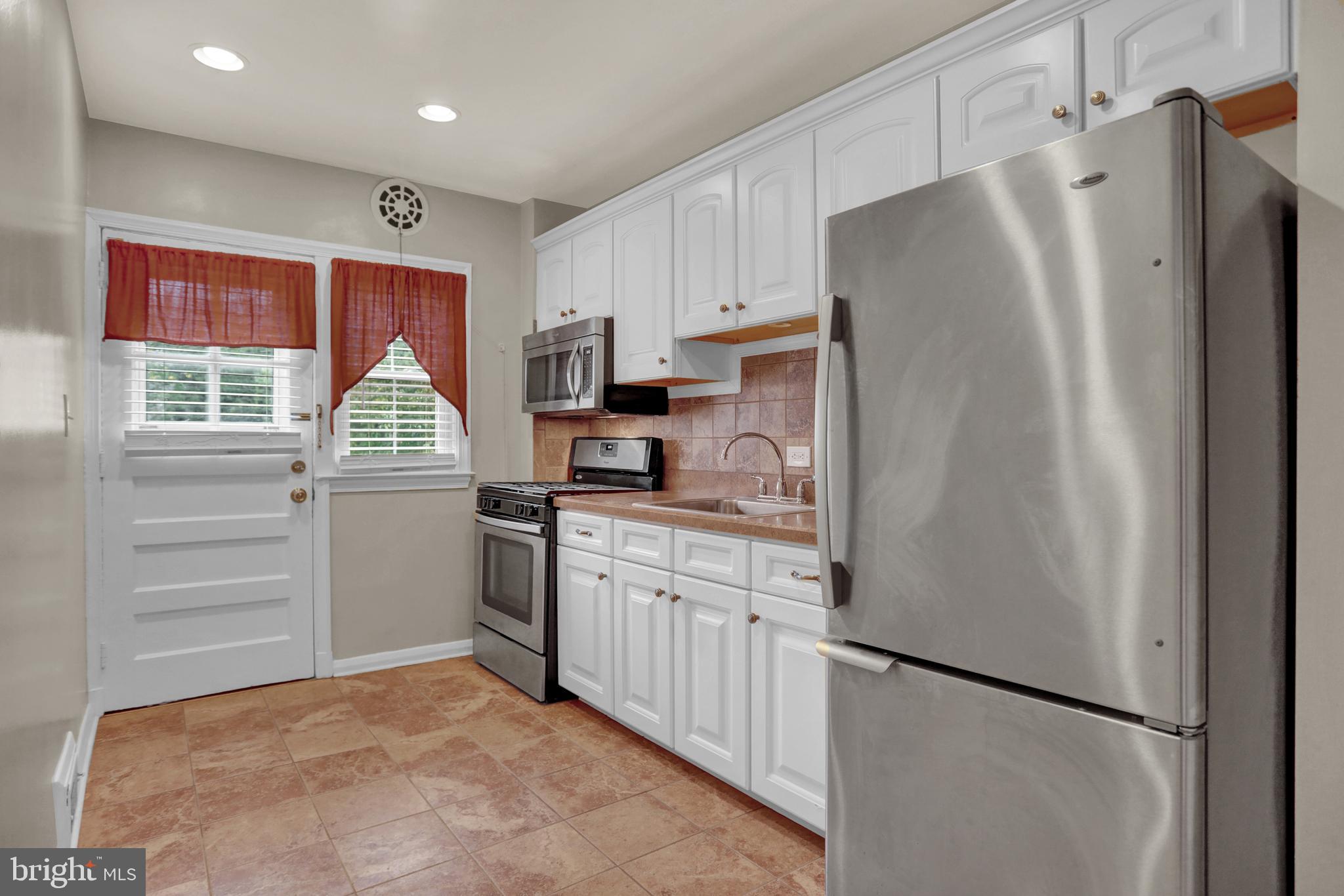 RAMBLEWOOD - Residential