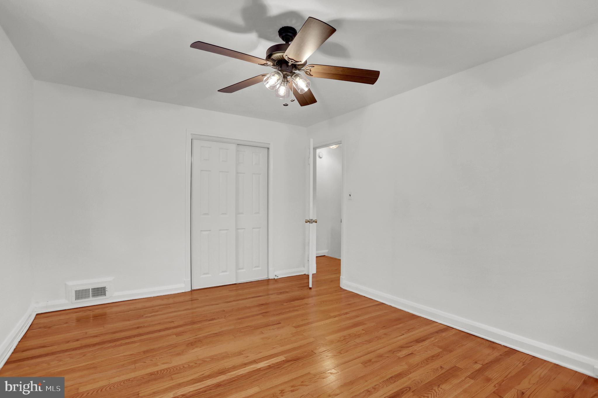 RAMBLEWOOD - Residential