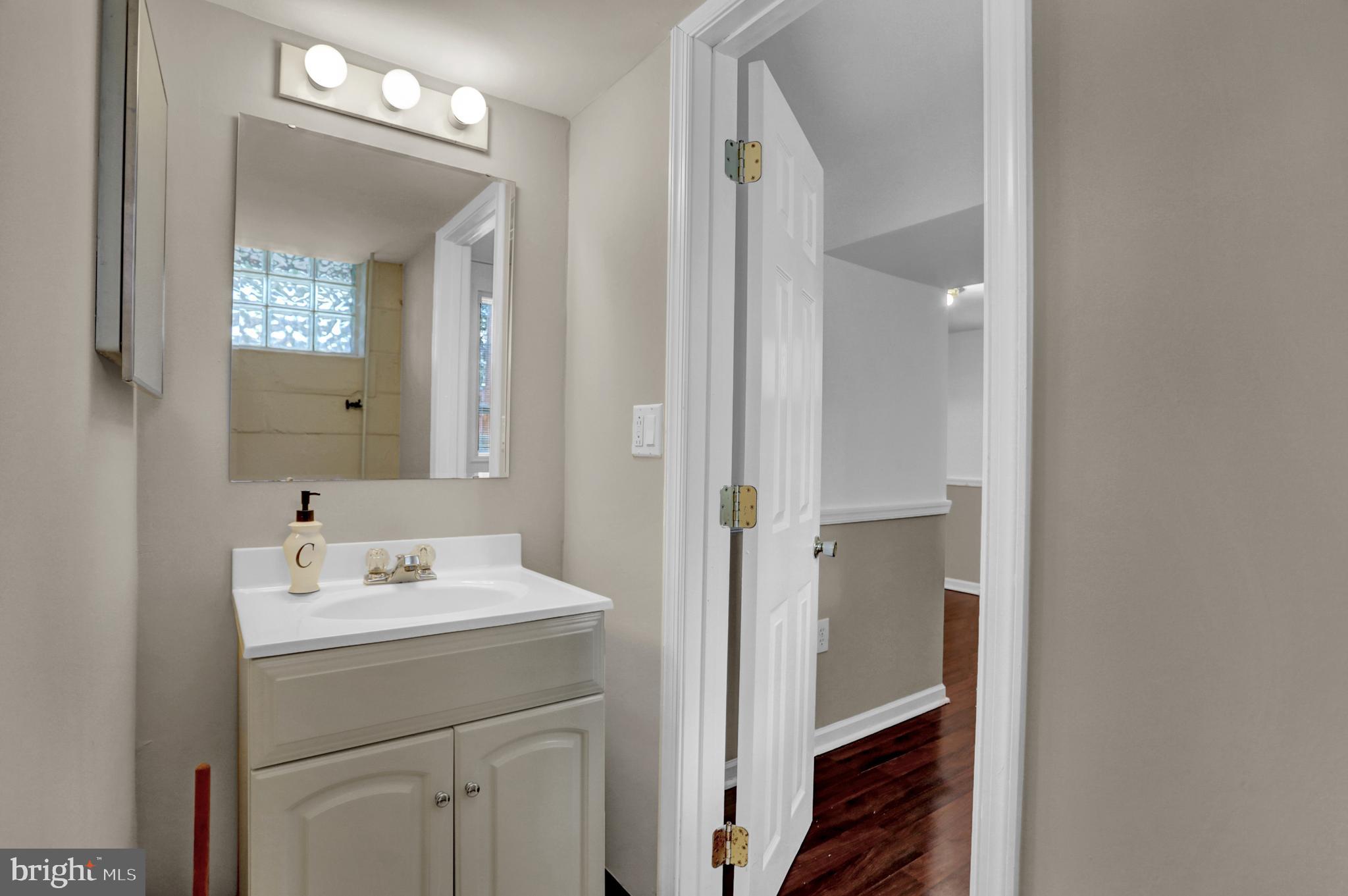 RAMBLEWOOD - Residential