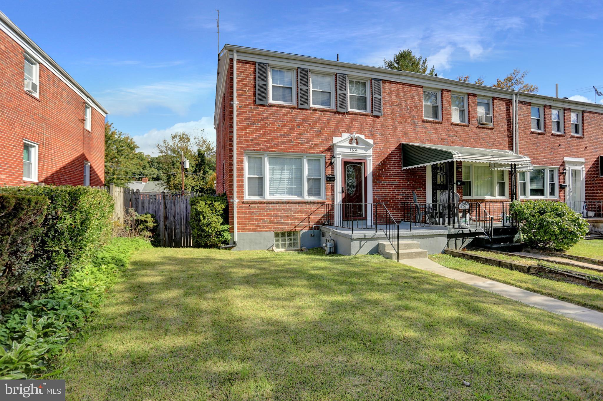 RAMBLEWOOD - Residential