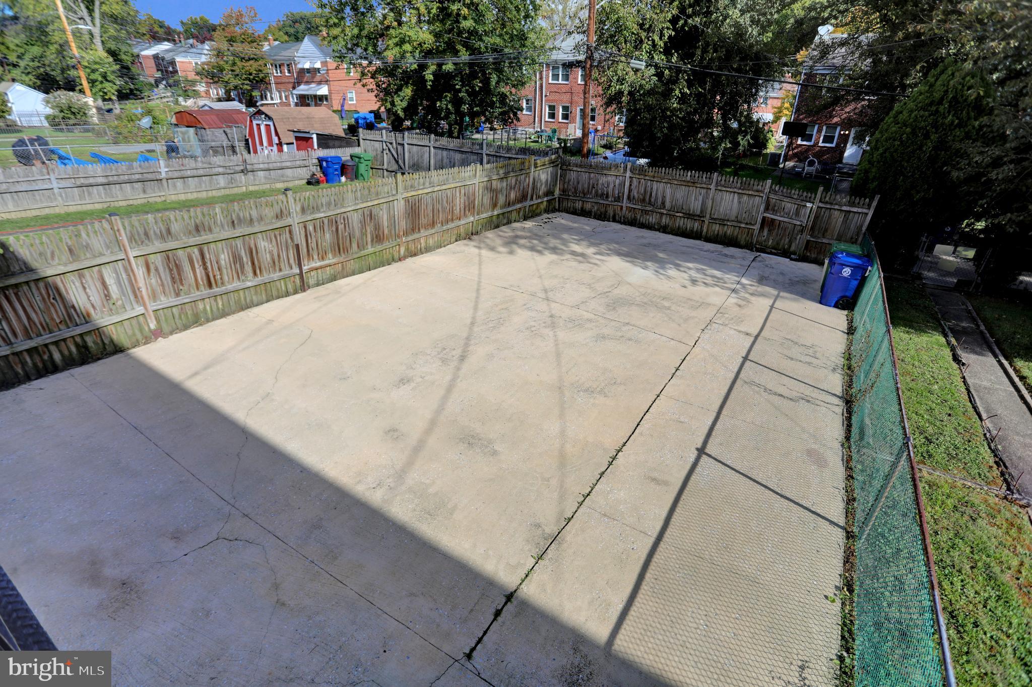 RAMBLEWOOD - Residential