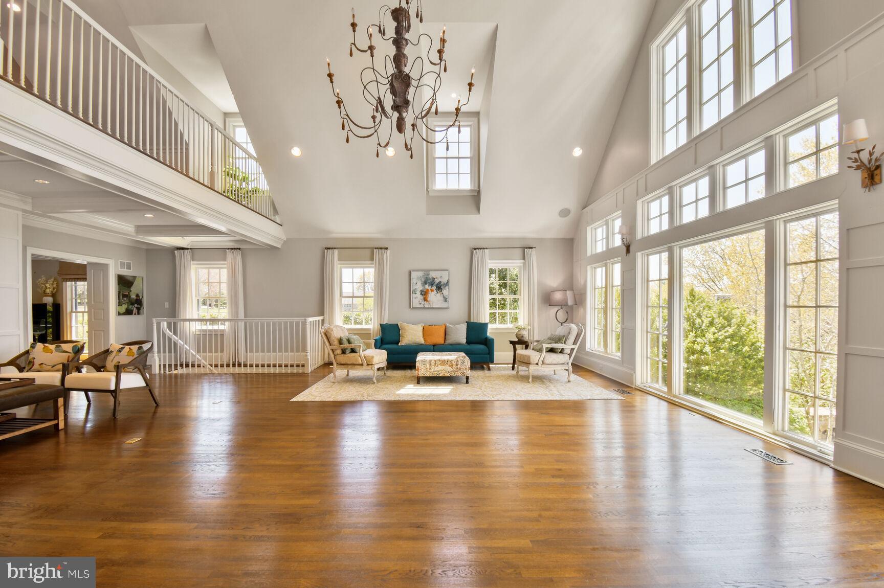 POTOMAC OUTSIDE - Residential