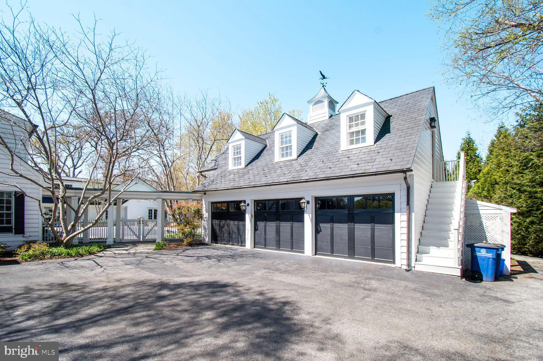 POTOMAC OUTSIDE - Residential