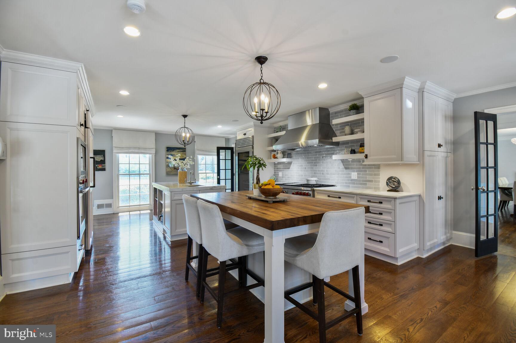 POTOMAC OUTSIDE - Residential