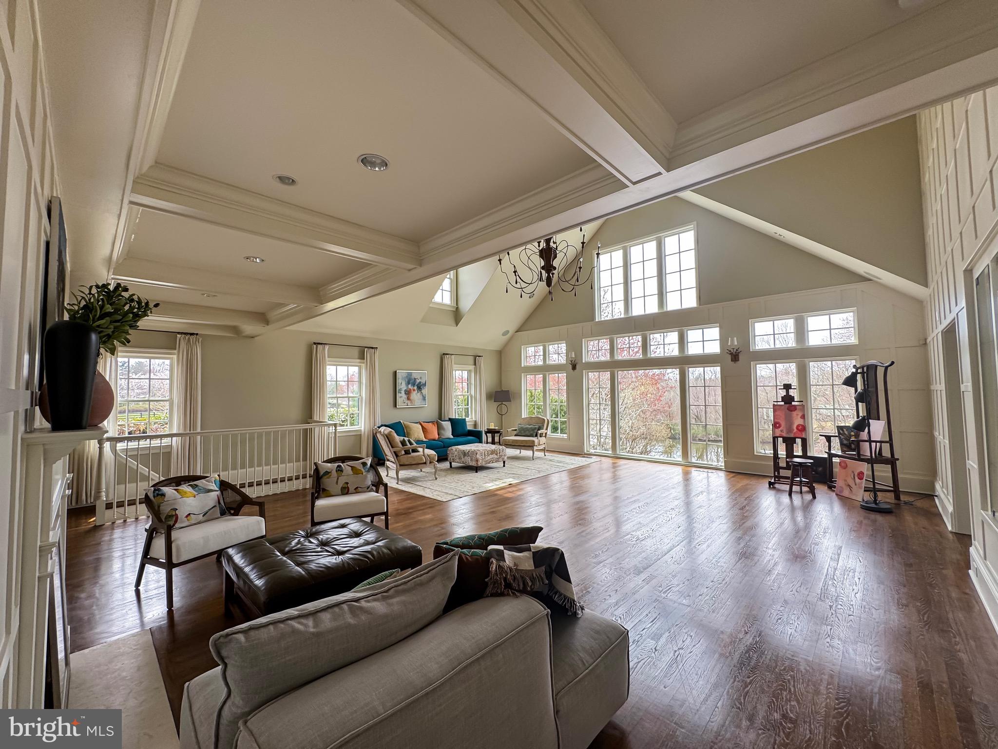 POTOMAC OUTSIDE - Residential