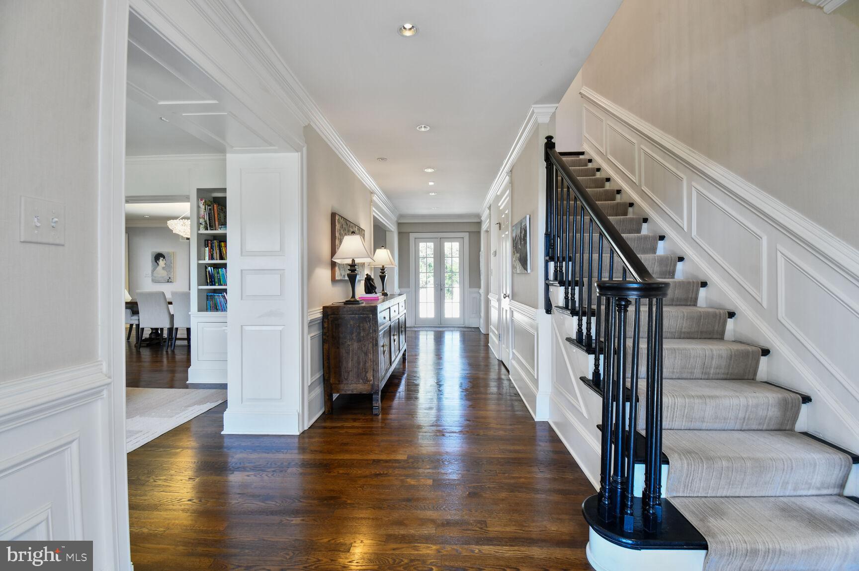 POTOMAC OUTSIDE - Residential