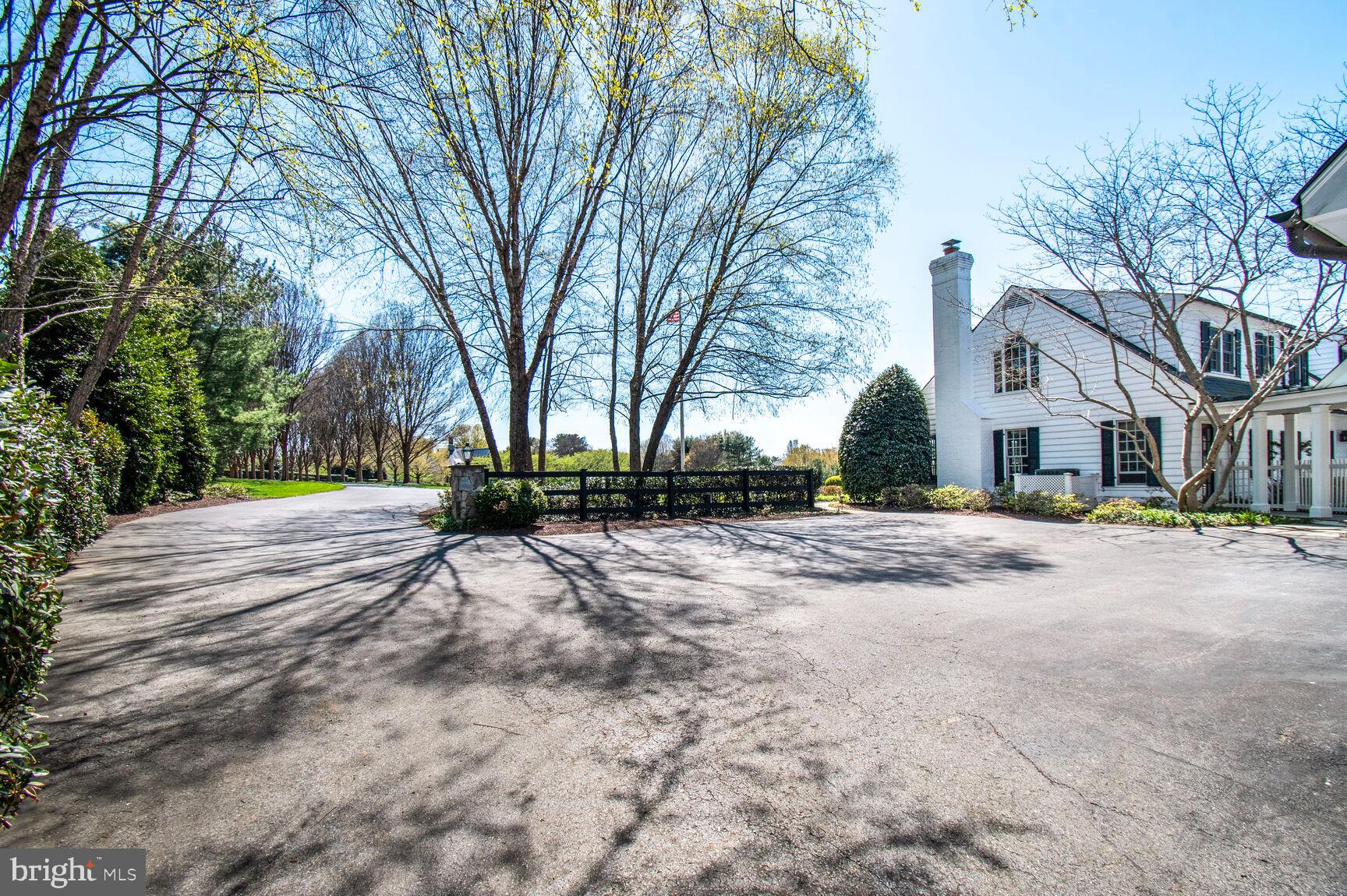 POTOMAC OUTSIDE - Residential