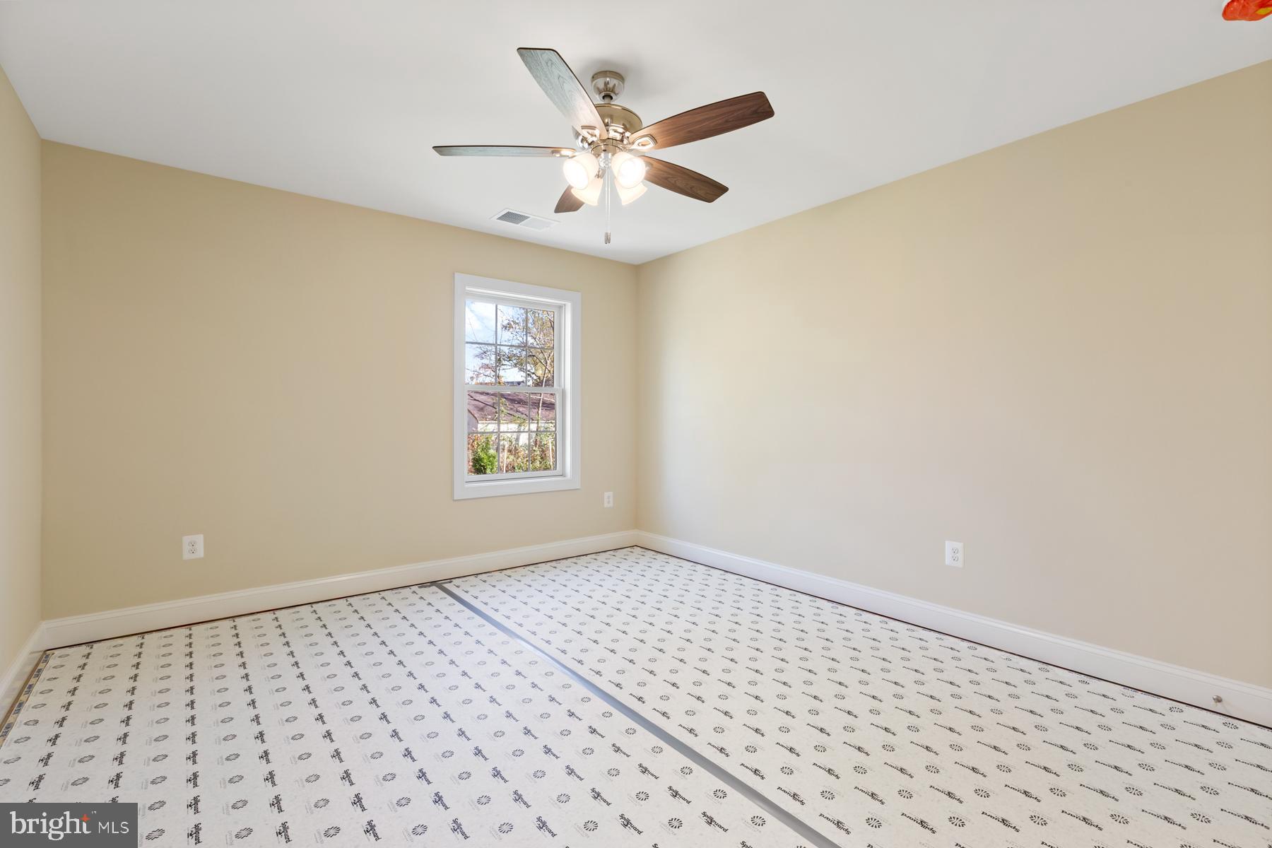 WATERS EDGE - Residential