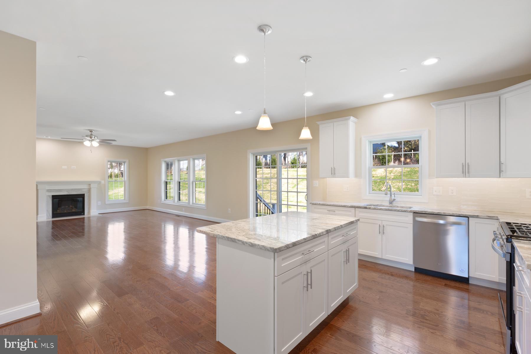 WATERS EDGE - Residential