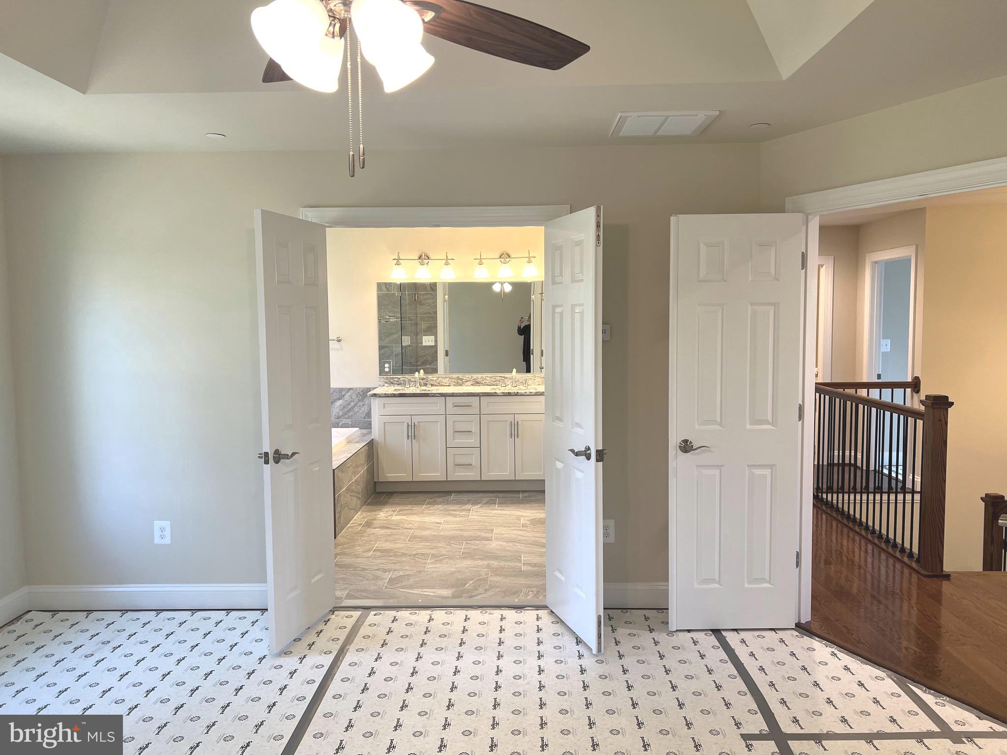 WATERS EDGE - Residential