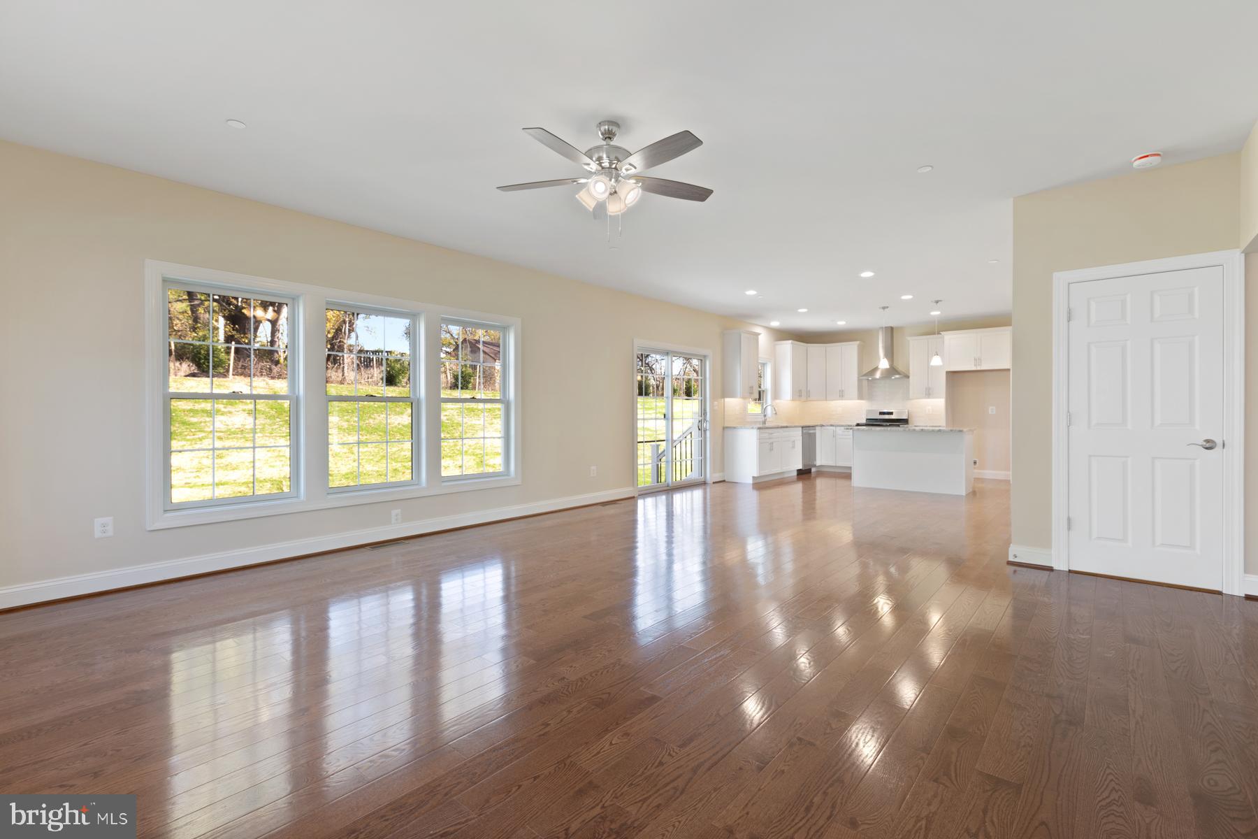 WATERS EDGE - Residential