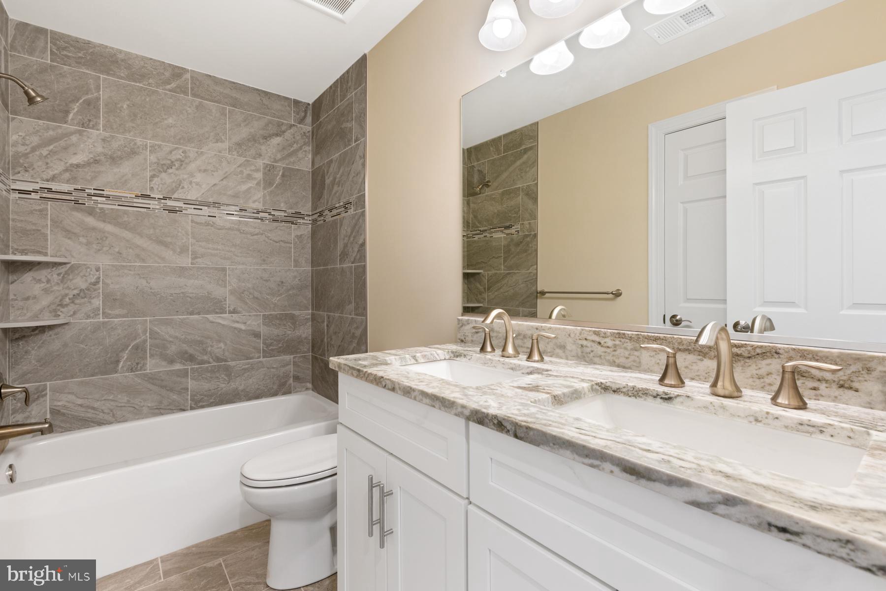 WATERS EDGE - Residential