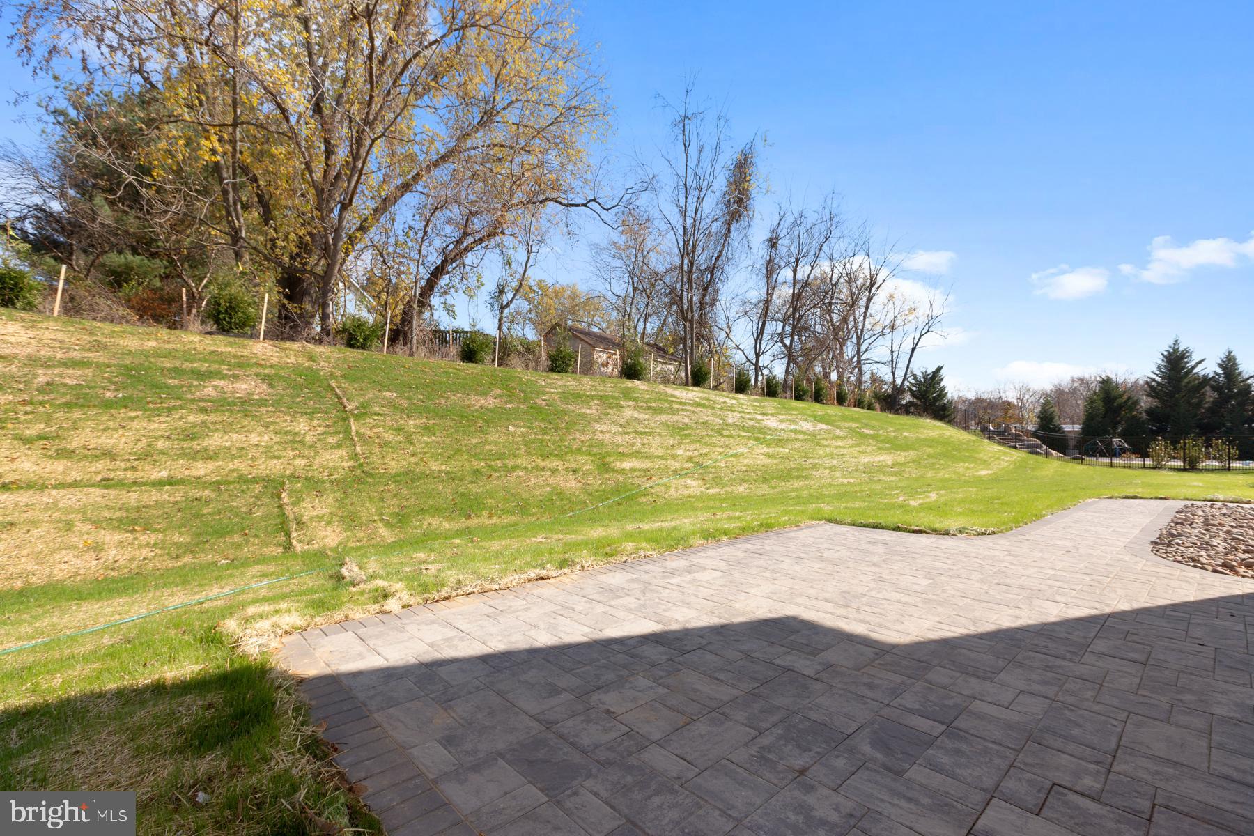 WATERS EDGE - Residential