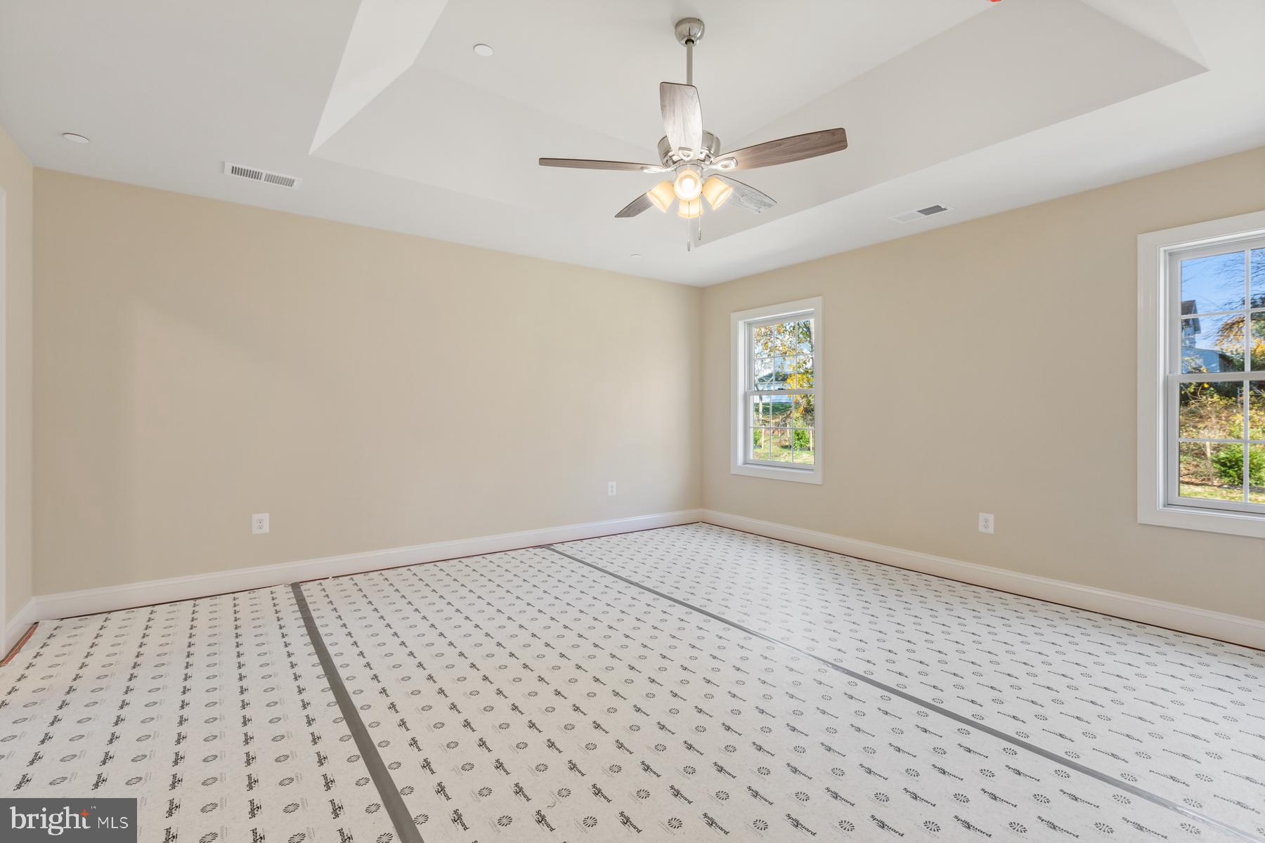 WATERS EDGE - Residential