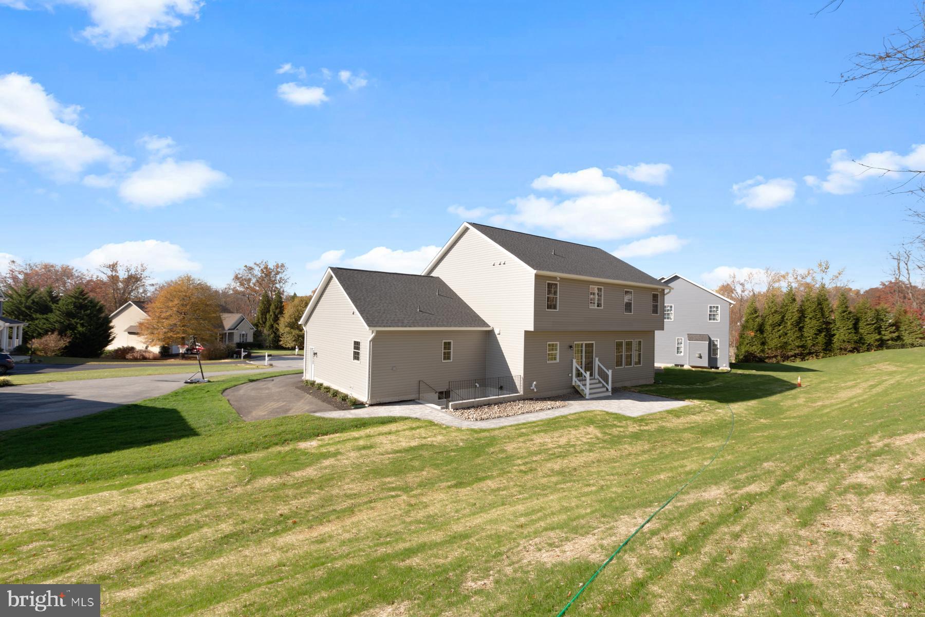 WATERS EDGE - Residential