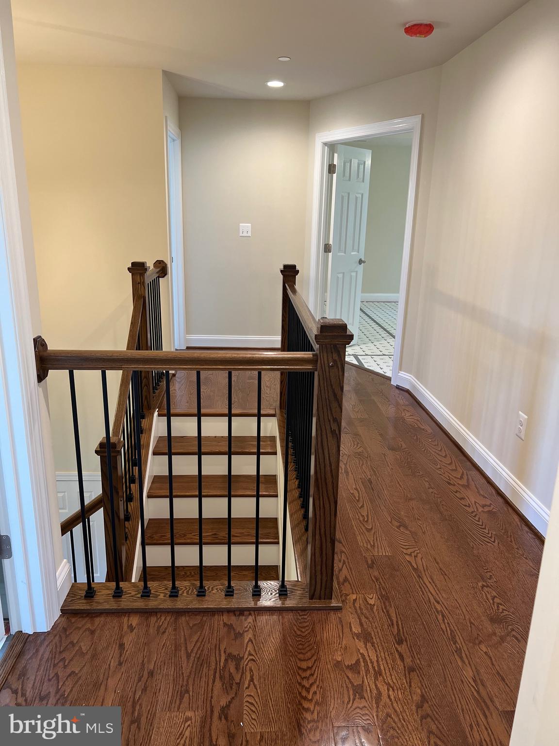 WATERS EDGE - Residential