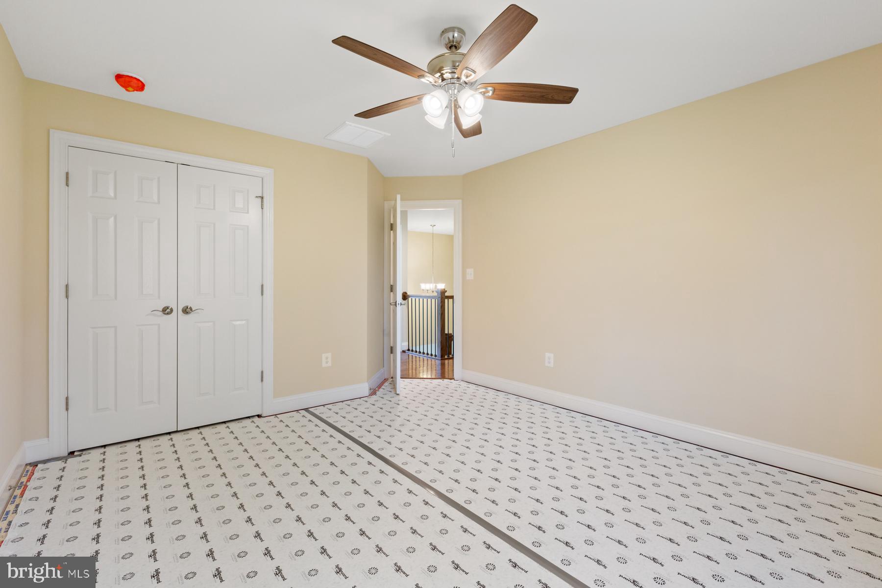 WATERS EDGE - Residential