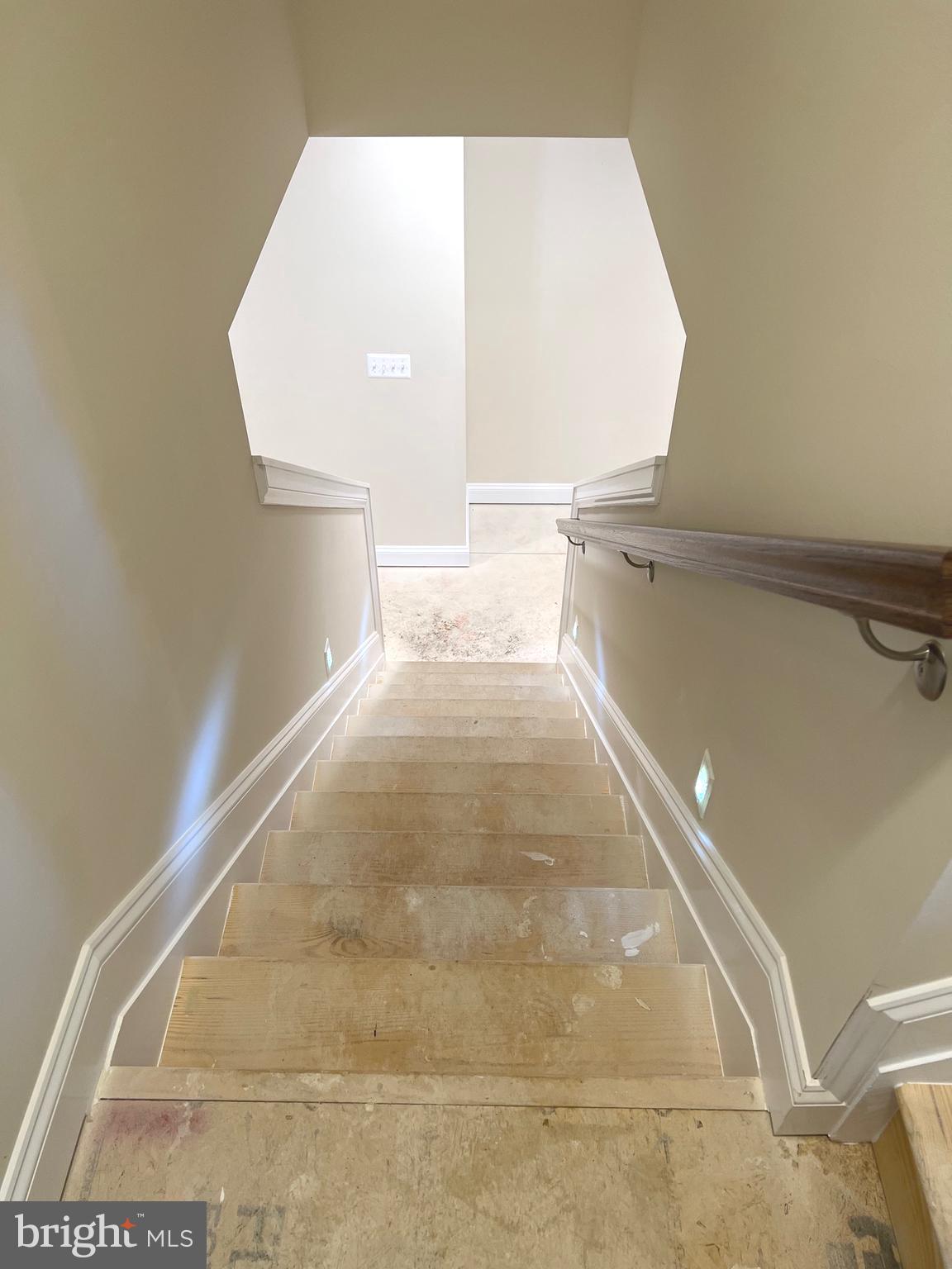 WATERS EDGE - Residential