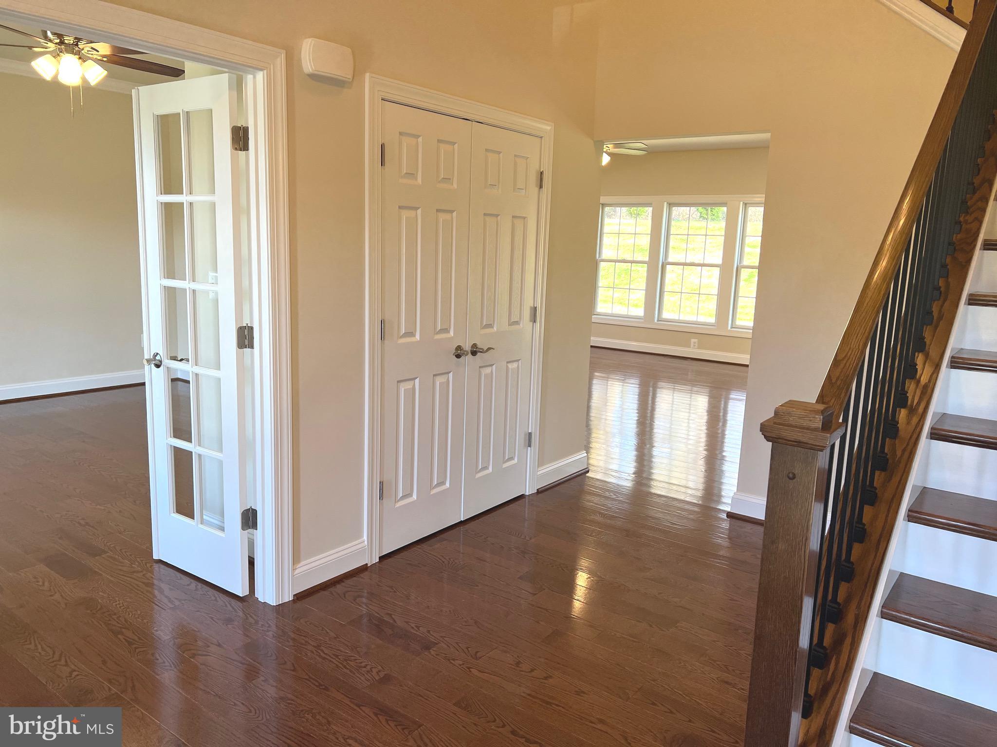 WATERS EDGE - Residential