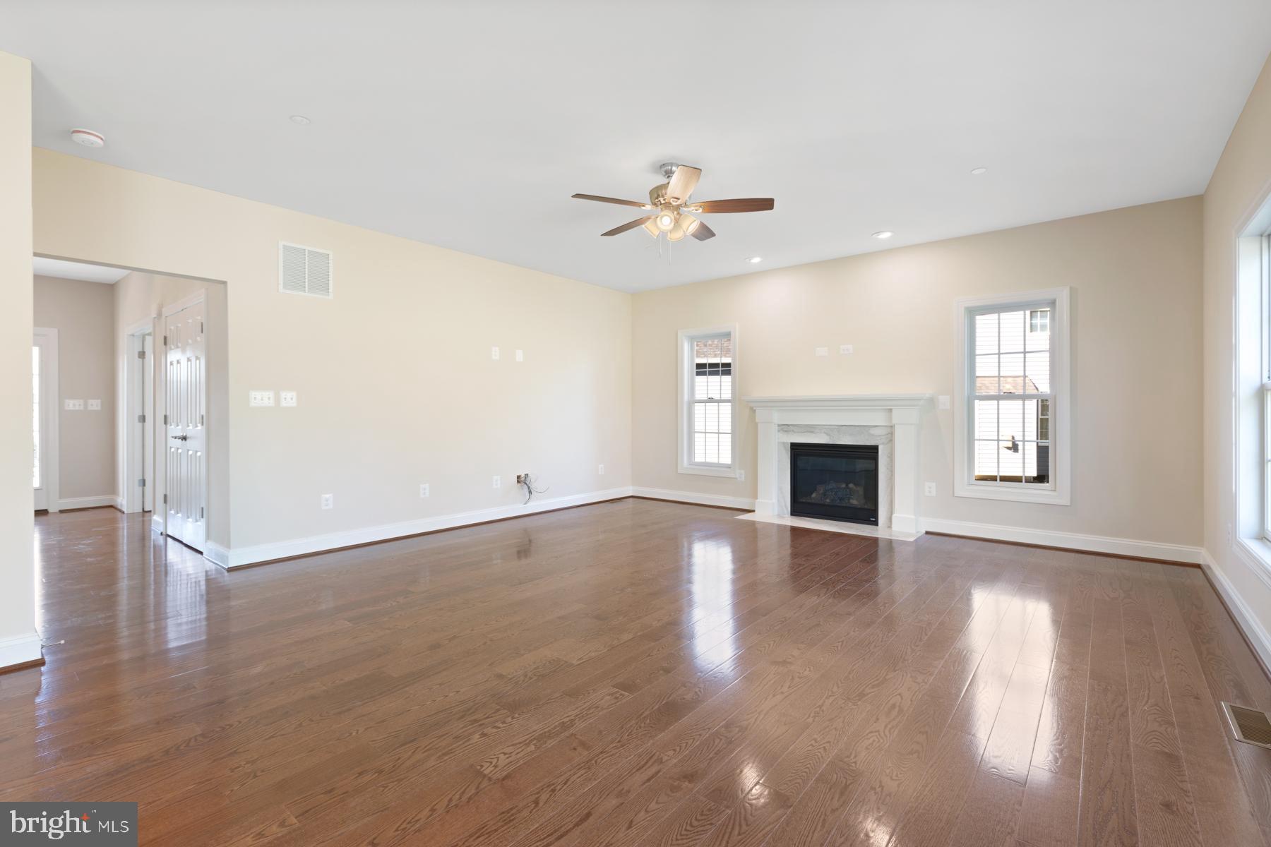 WATERS EDGE - Residential