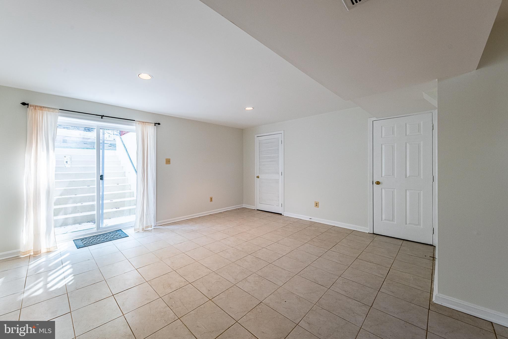 WALNEY GLEN - Residential Lease