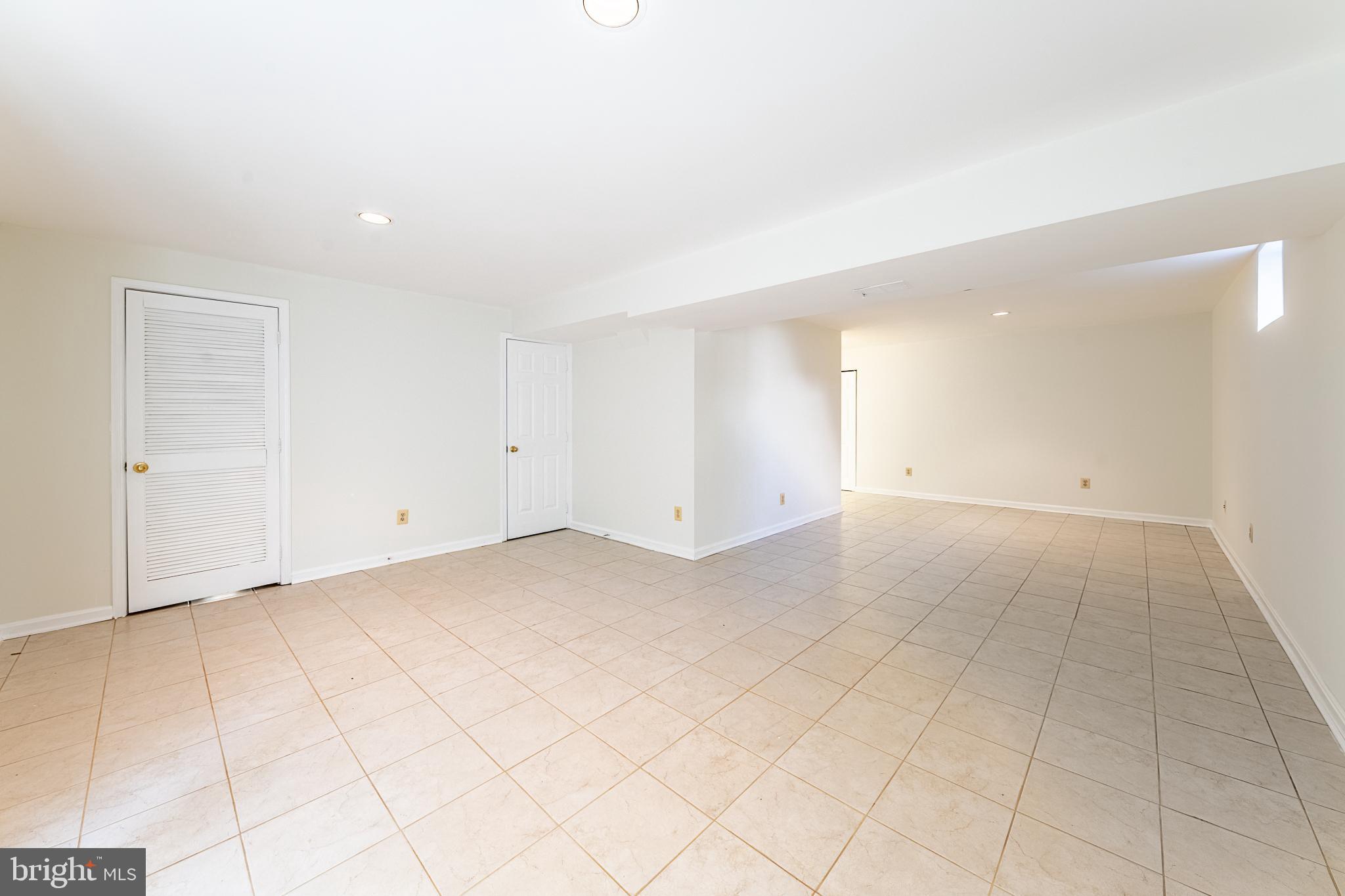 WALNEY GLEN - Residential Lease