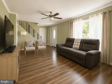 MLS: PABU2127008