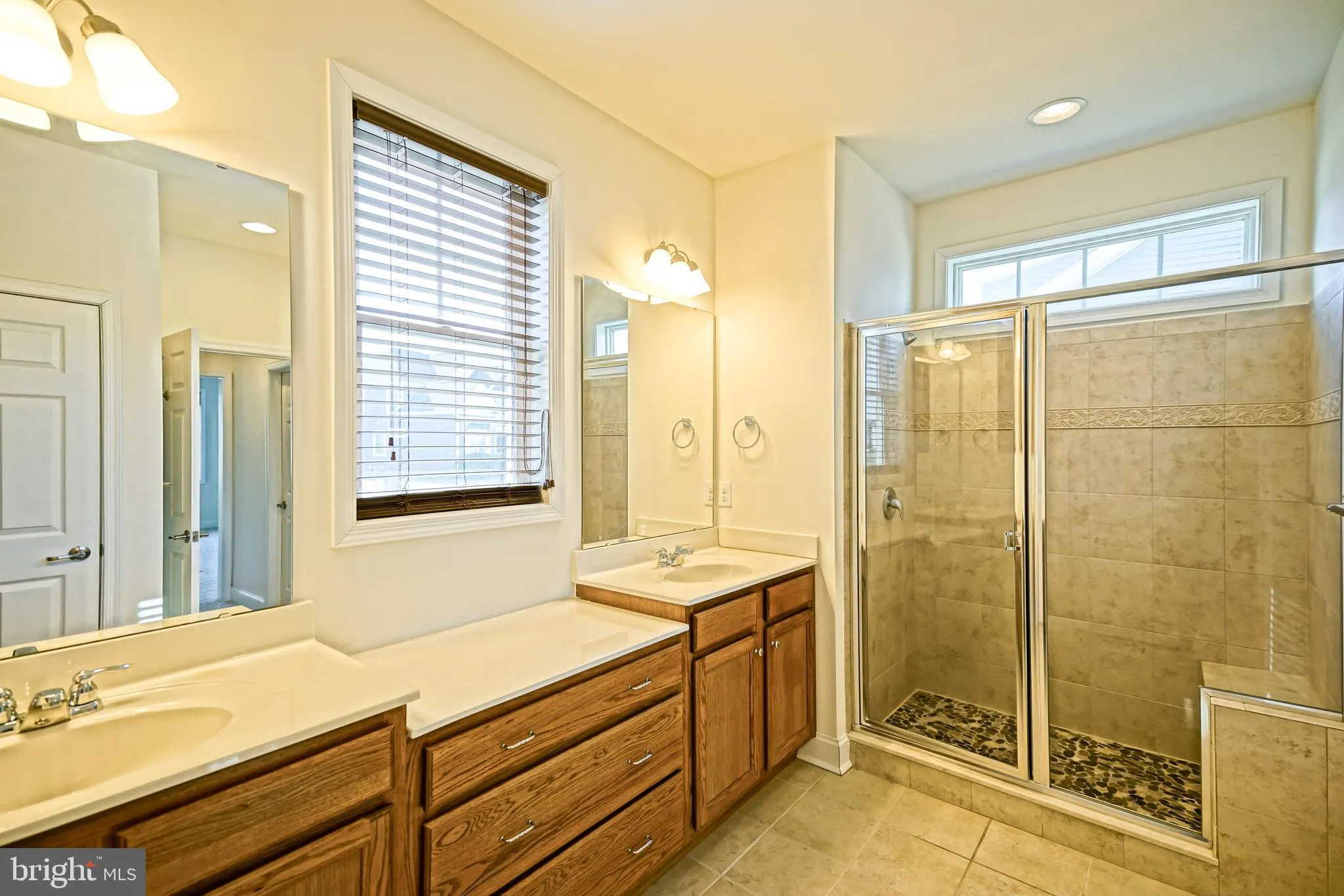 Rehoboth Beach, Delaware 19971, United States, 4 Bedrooms Bedrooms, ,4 BathroomsBathrooms,Residential,Pending,80935