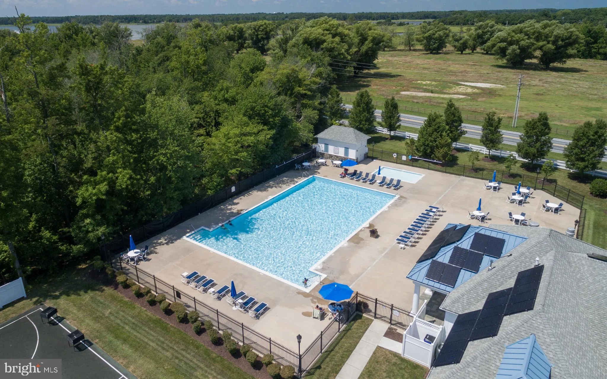 Rehoboth Beach, Delaware 19971, United States, 4 Bedrooms Bedrooms, ,4 BathroomsBathrooms,Residential,Pending,80935