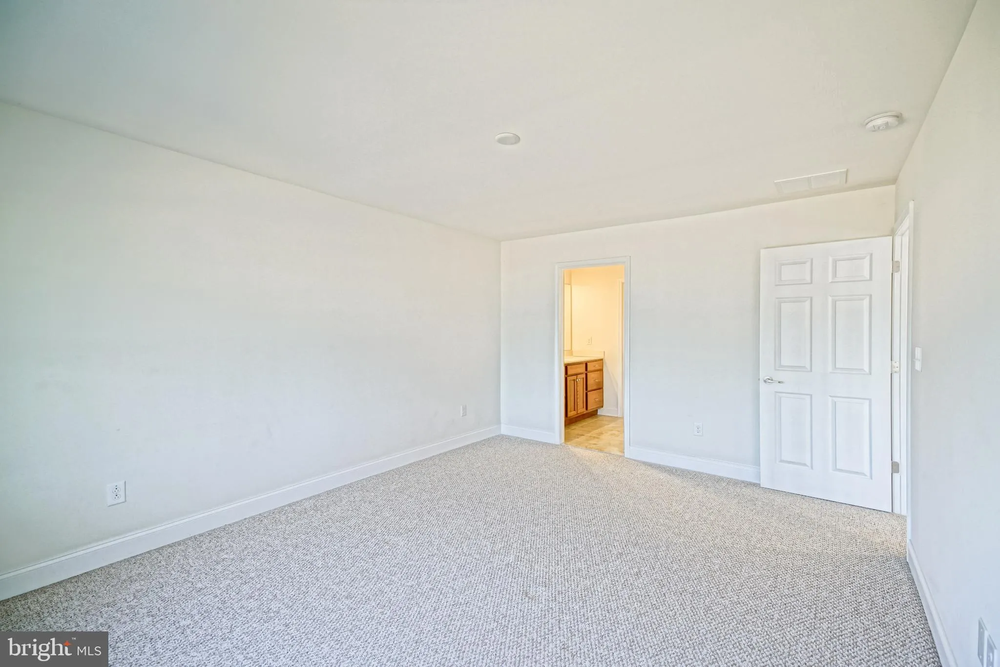 Rehoboth Beach, Delaware 19971, United States, 4 Bedrooms Bedrooms, ,4 BathroomsBathrooms,Residential,Pending,80935