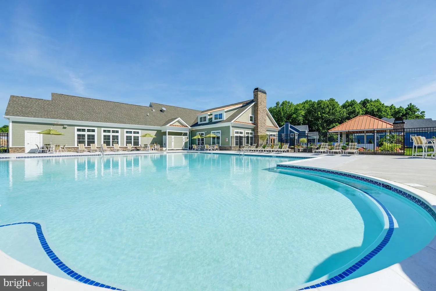 Rehoboth Beach, Delaware 19971, United States, 4 Bedrooms Bedrooms, ,4 BathroomsBathrooms,Residential,Pending,80935