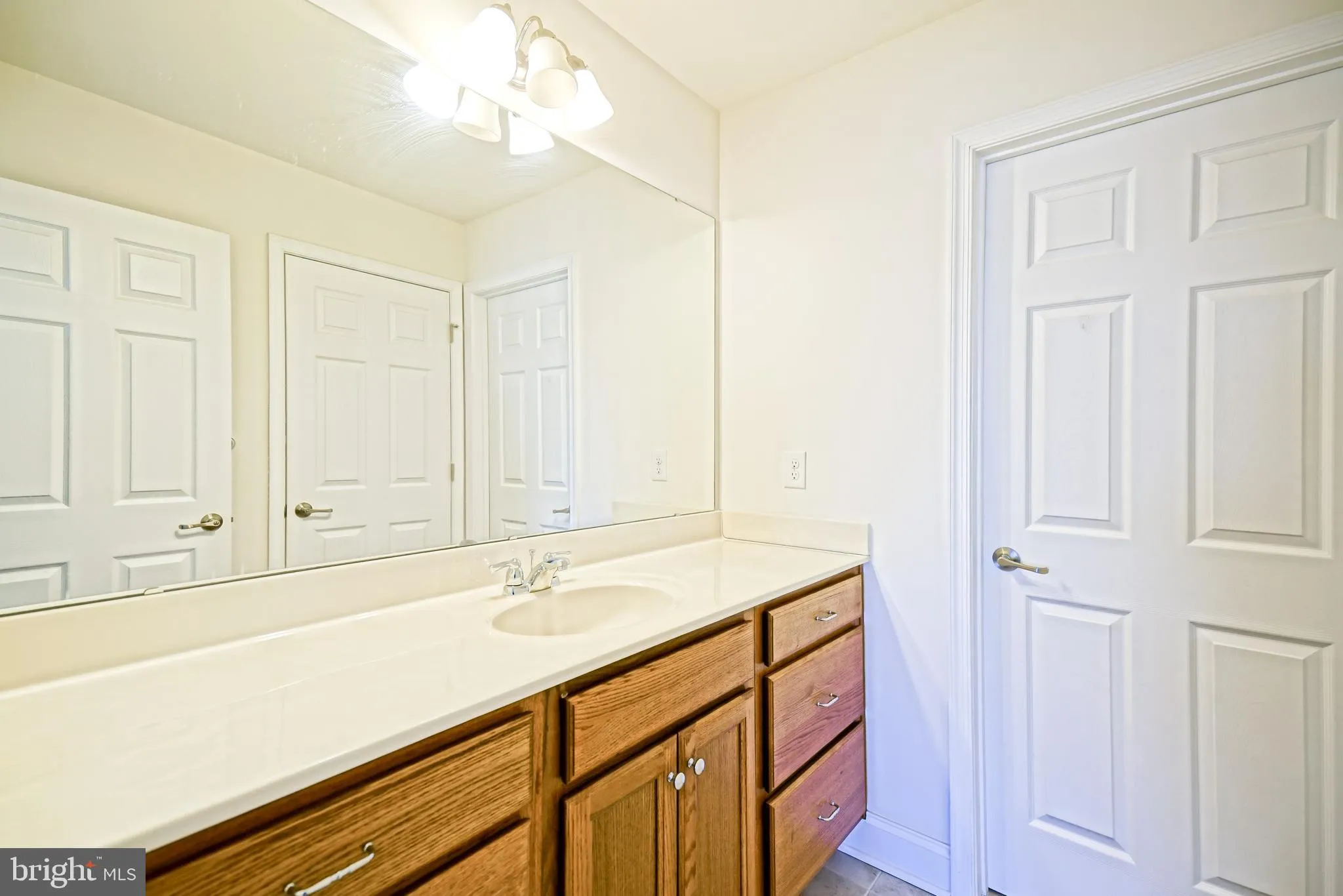 Rehoboth Beach, Delaware 19971, United States, 4 Bedrooms Bedrooms, ,4 BathroomsBathrooms,Residential,Pending,80935