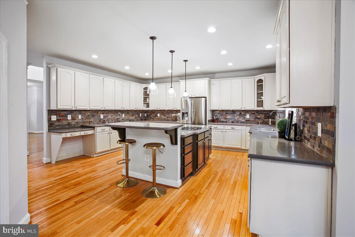 35400 AUTUMN RIDGE COURT
