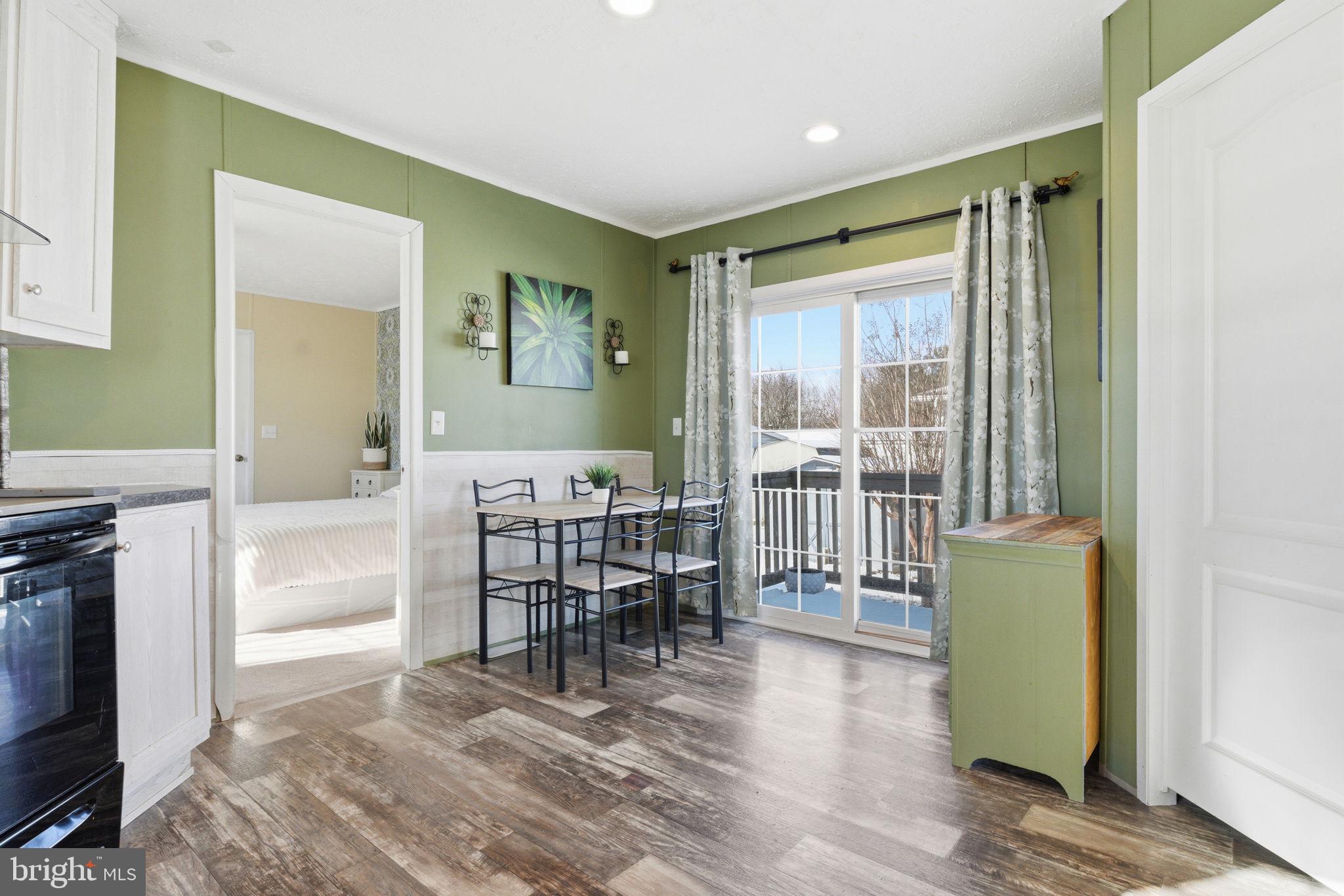 MURRAY MANOR II - Residential