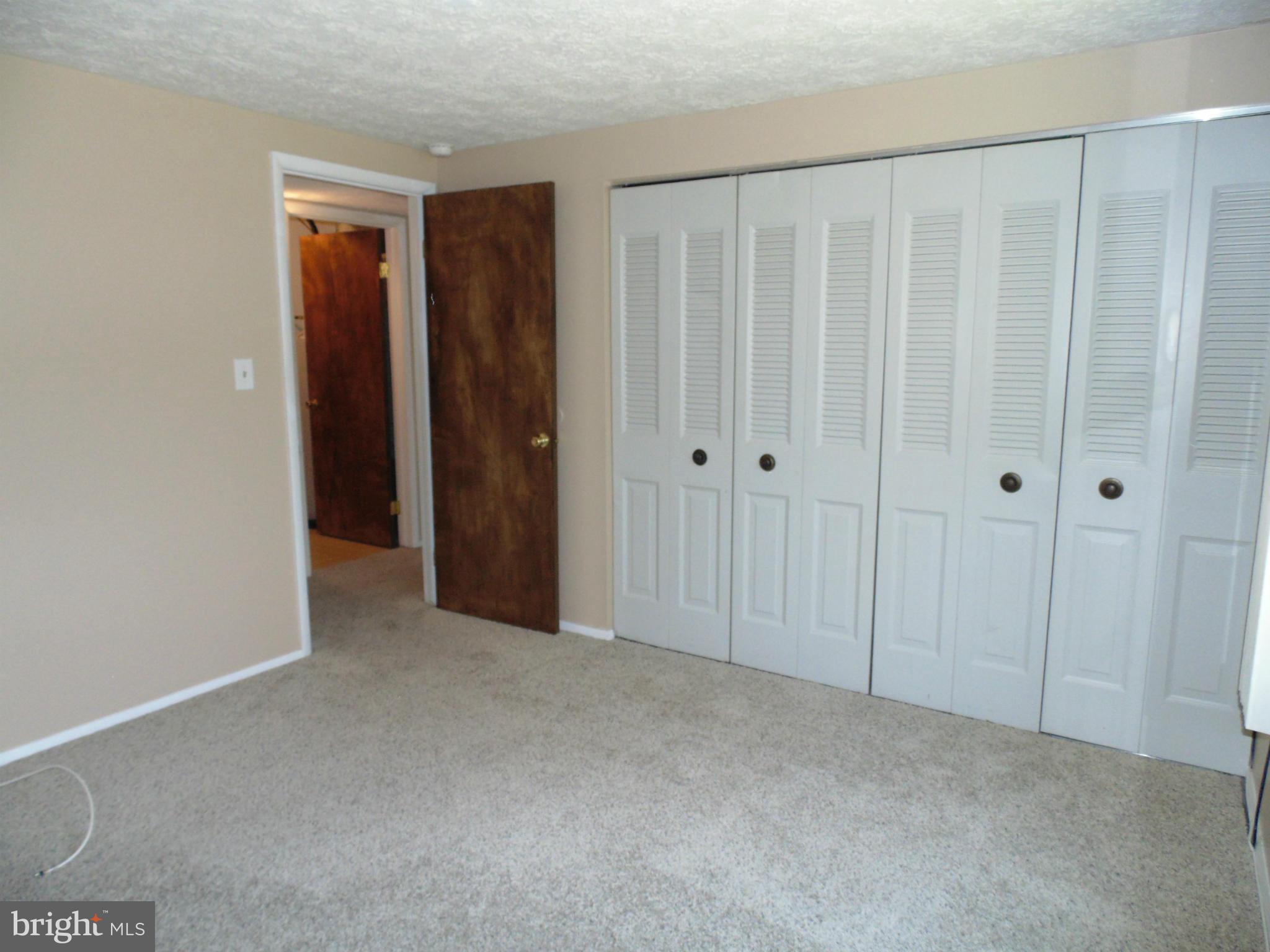 CHESTERFIELD GARDEN CONDOMINIUM - Residential Lease