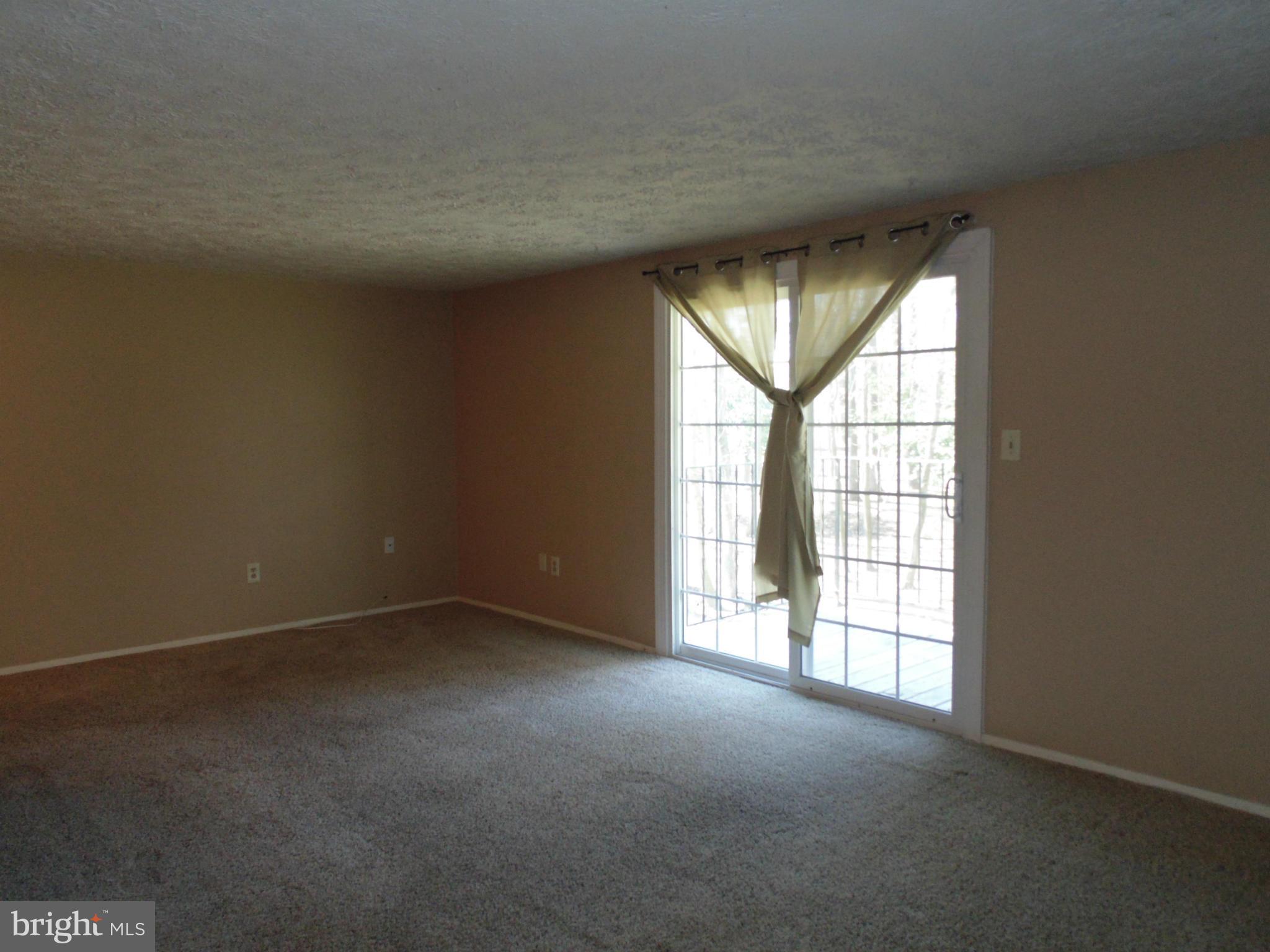 CHESTERFIELD GARDEN CONDOMINIUM - Residential Lease