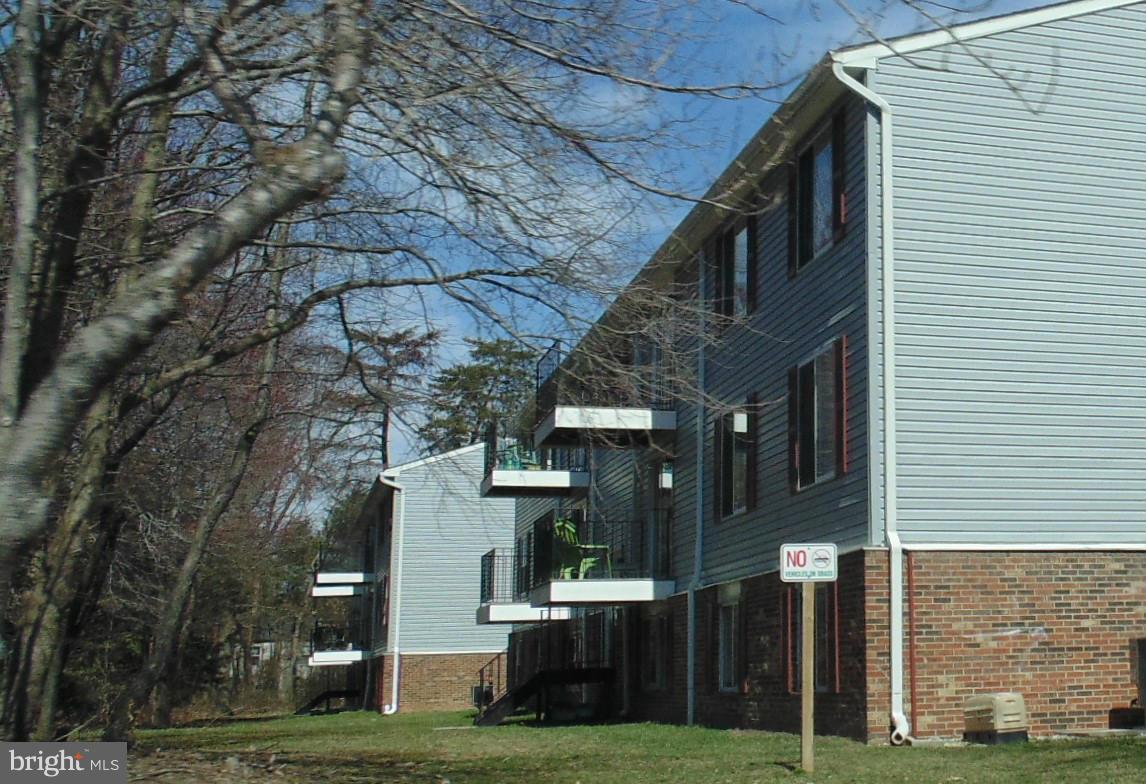 CHESTERFIELD GARDEN CONDOMINIUM - Residential Lease