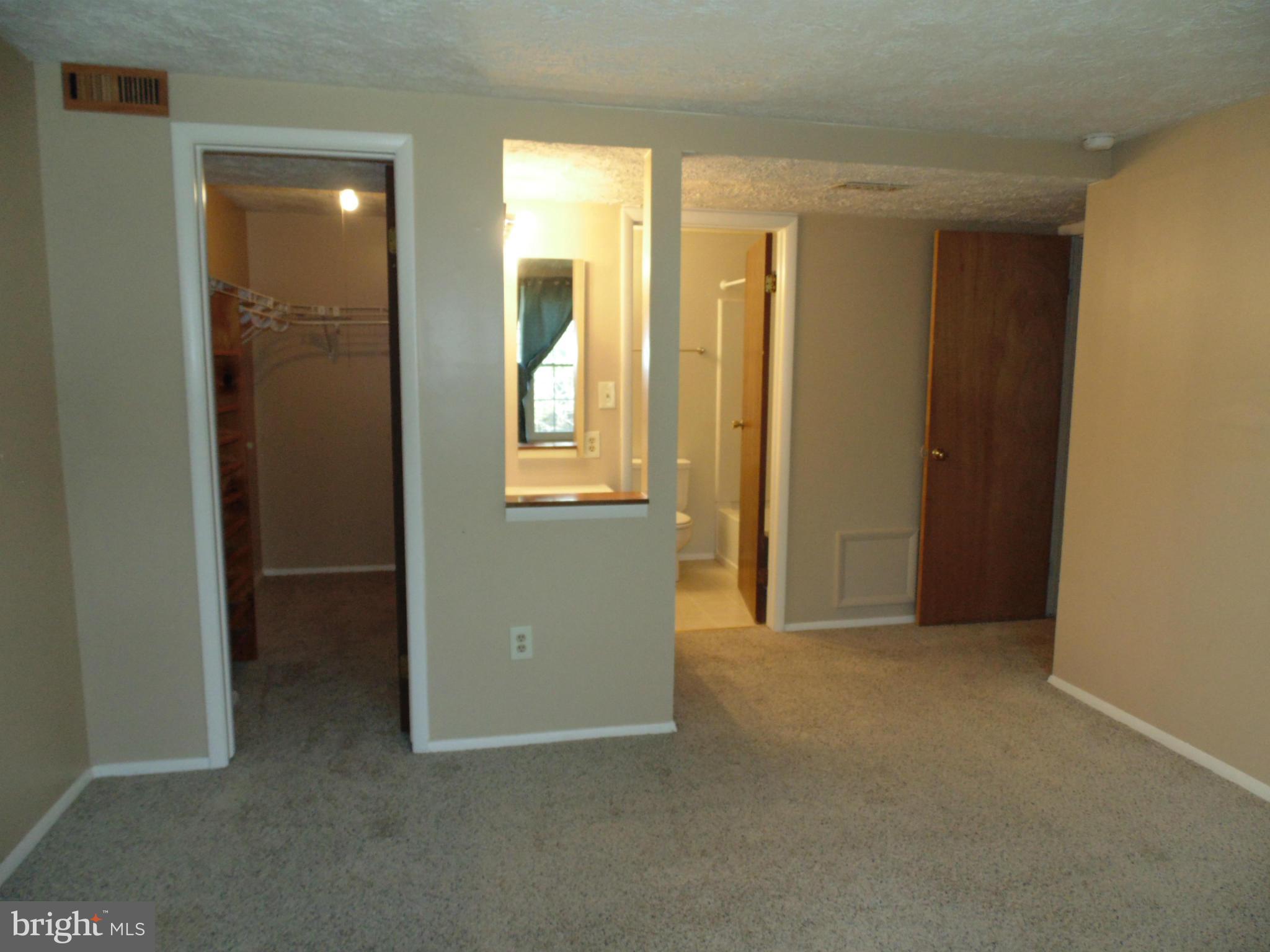 CHESTERFIELD GARDEN CONDOMINIUM - Residential Lease